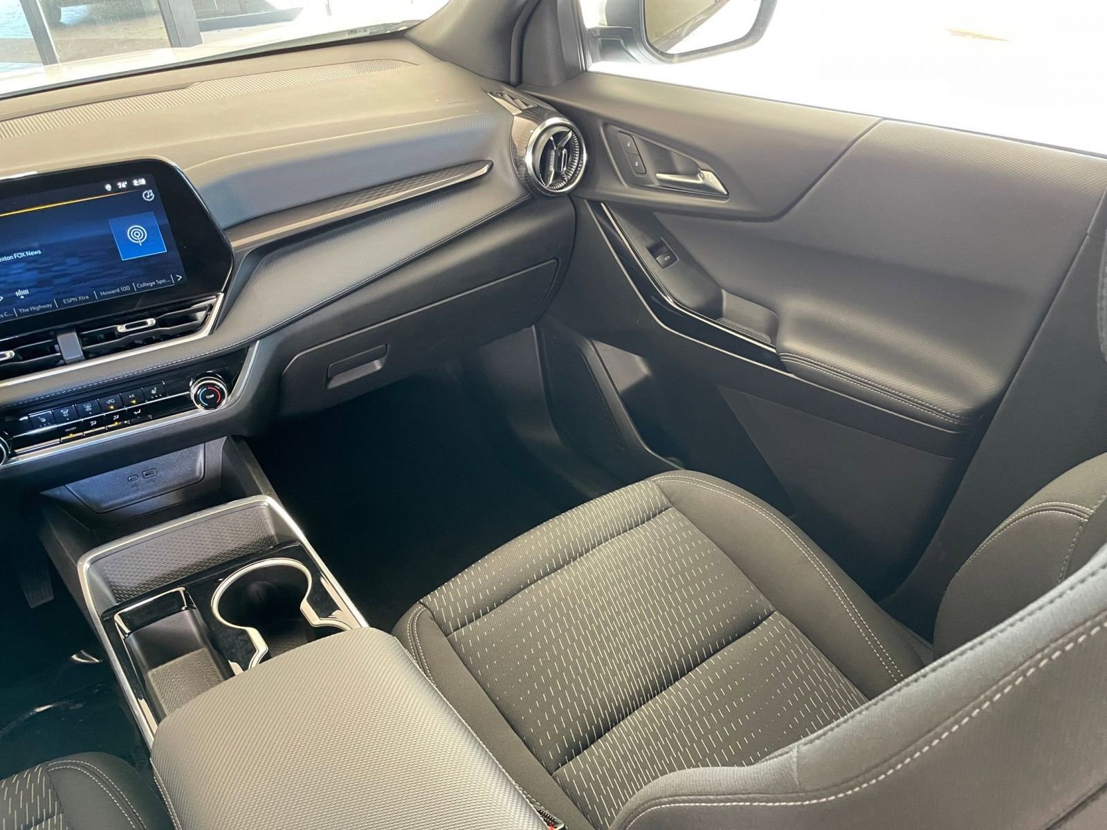 Thumbnail: 2025 Chevrolet Equinox - 35