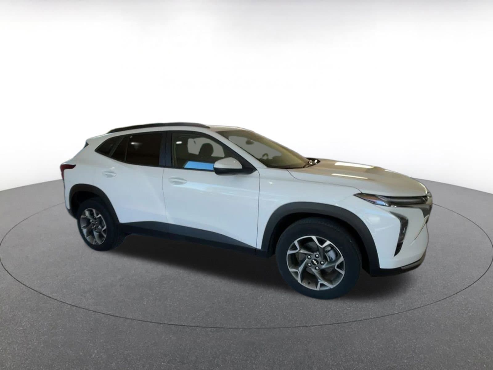 Thumbnail: 2025 Chevrolet Trax - 2