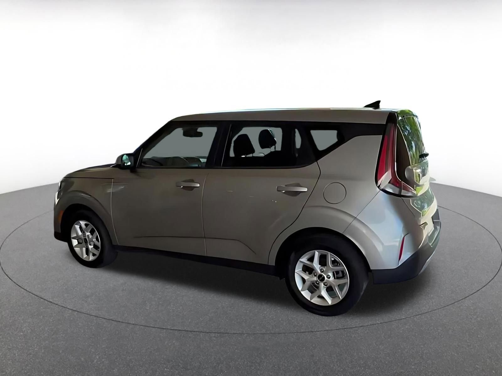 Thumbnail: 2025 Kia Soul - 10