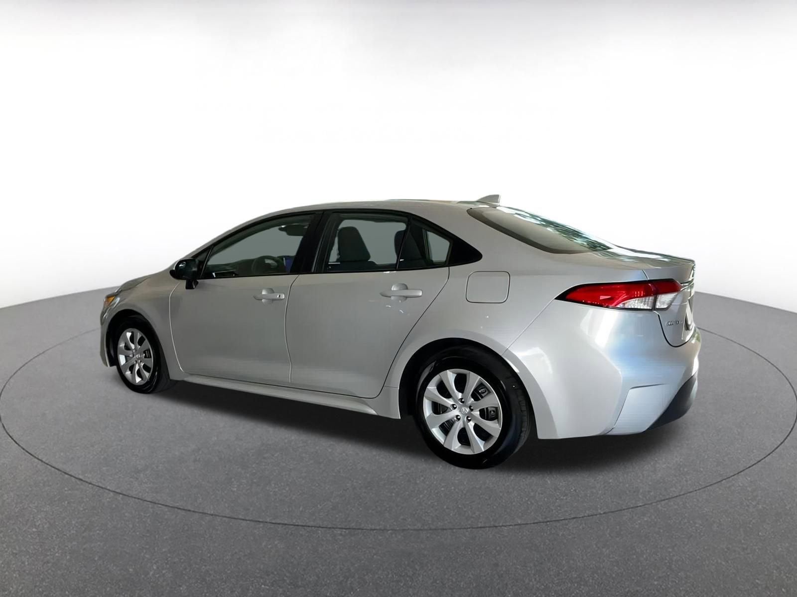 Thumbnail: 2025 Toyota Corolla - 10