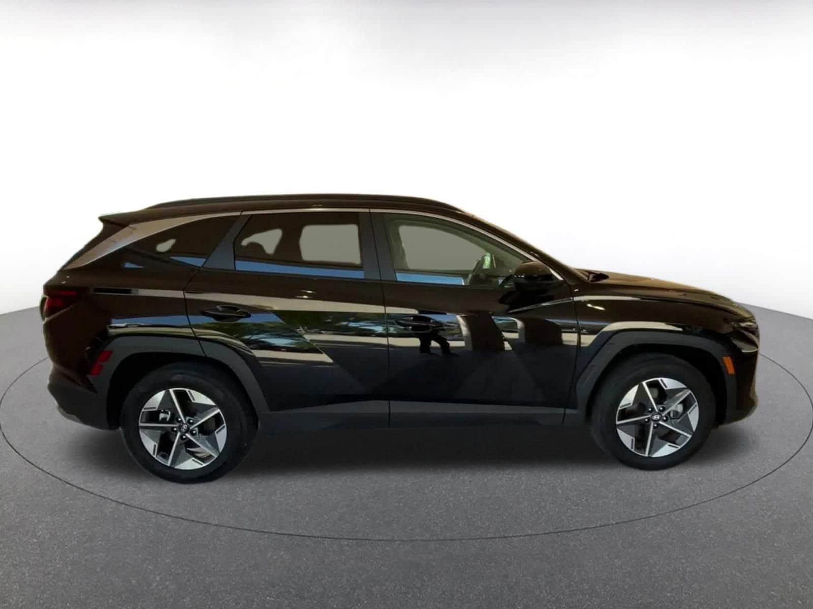 Thumbnail: 2025 Hyundai Tucson - 16