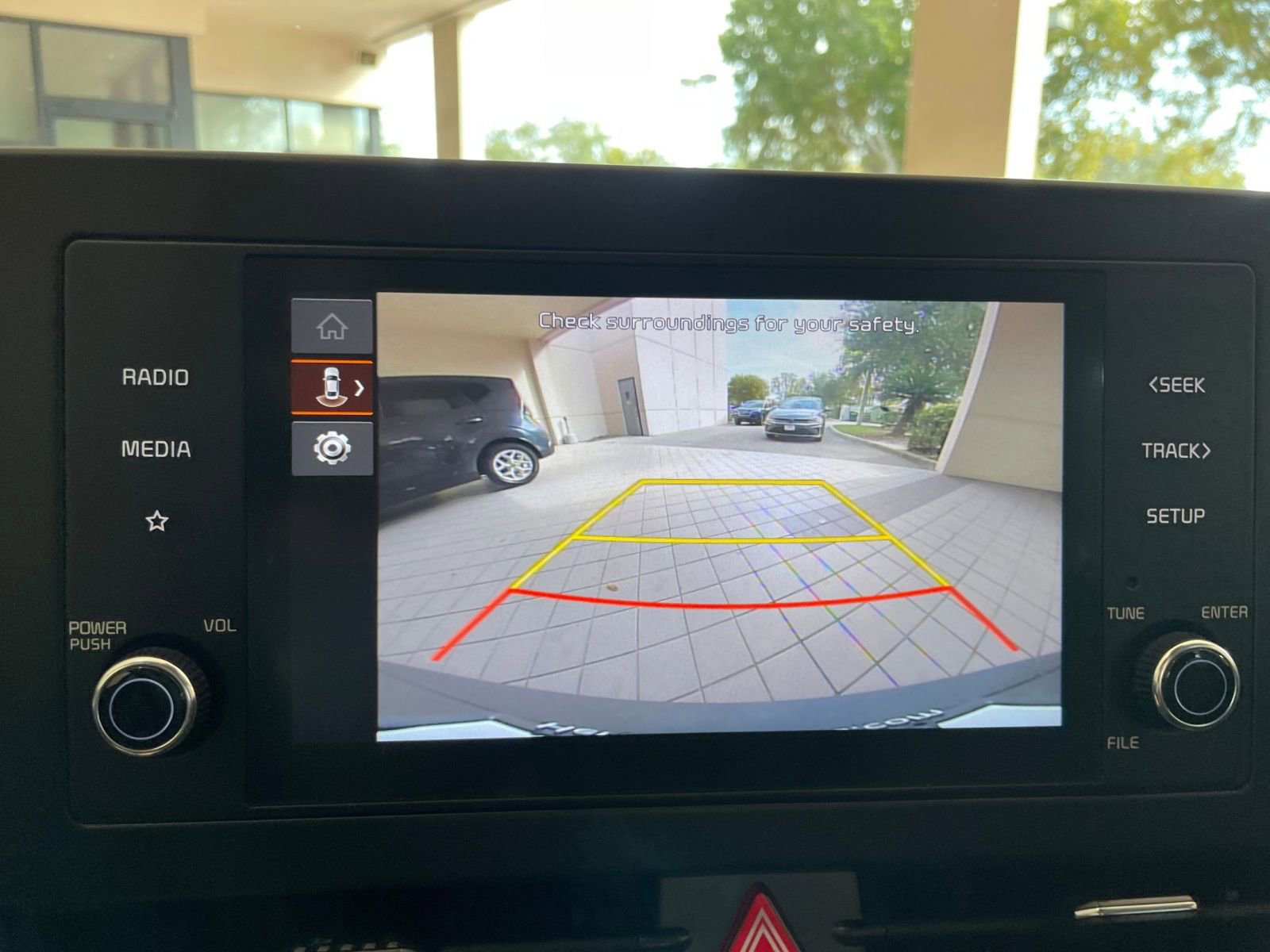 Thumbnail: 2025 Kia Sportage - 17