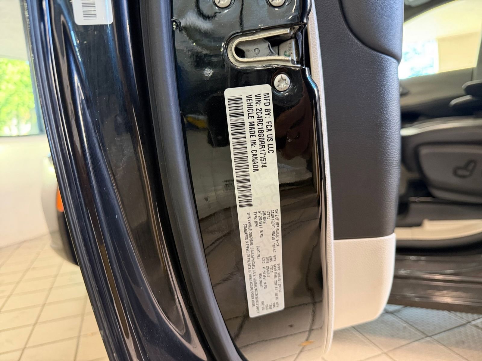 Thumbnail: 2024 Chrysler Pacifica - 27