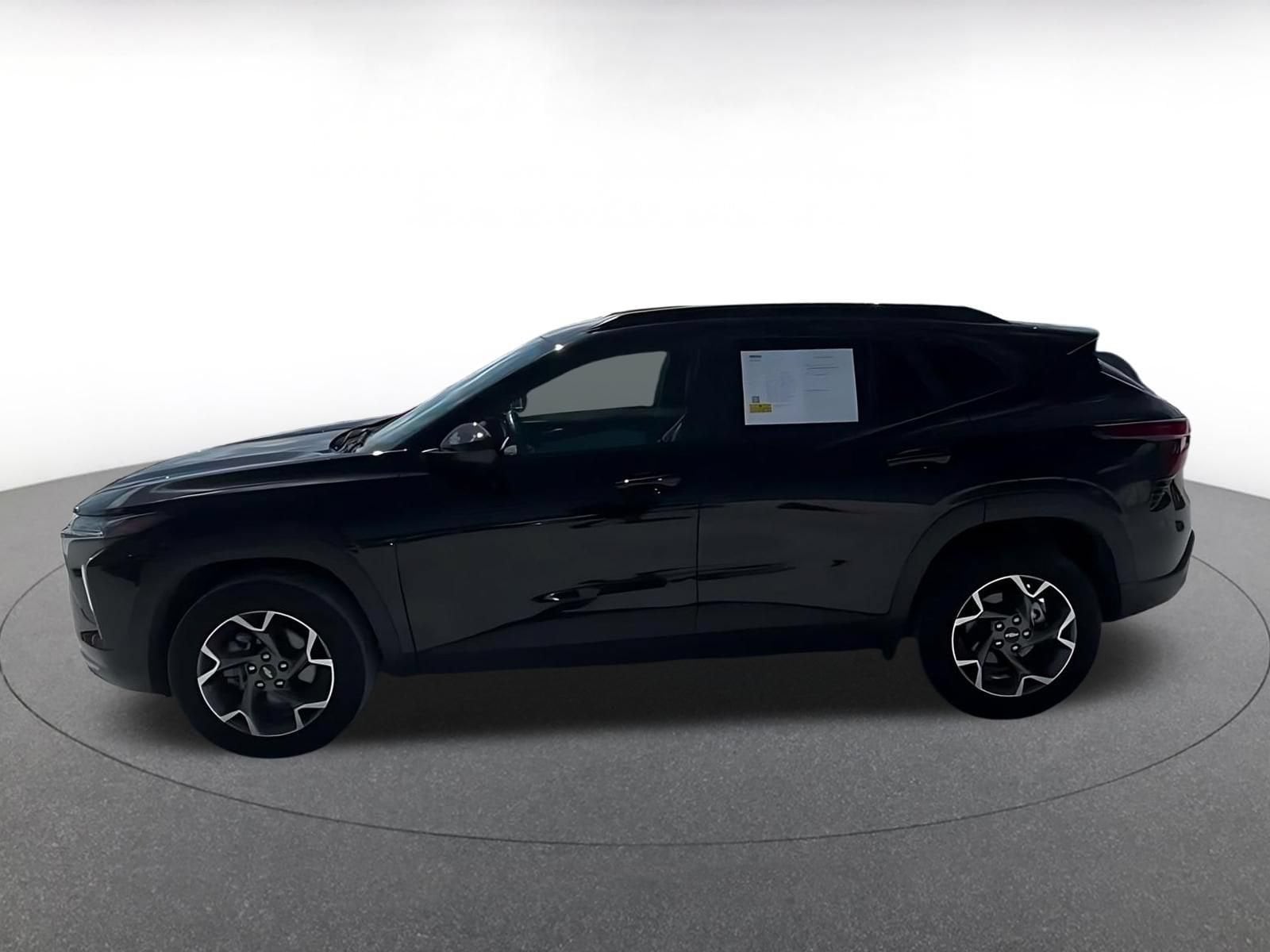 Thumbnail: 2025 Chevrolet Trax - 7