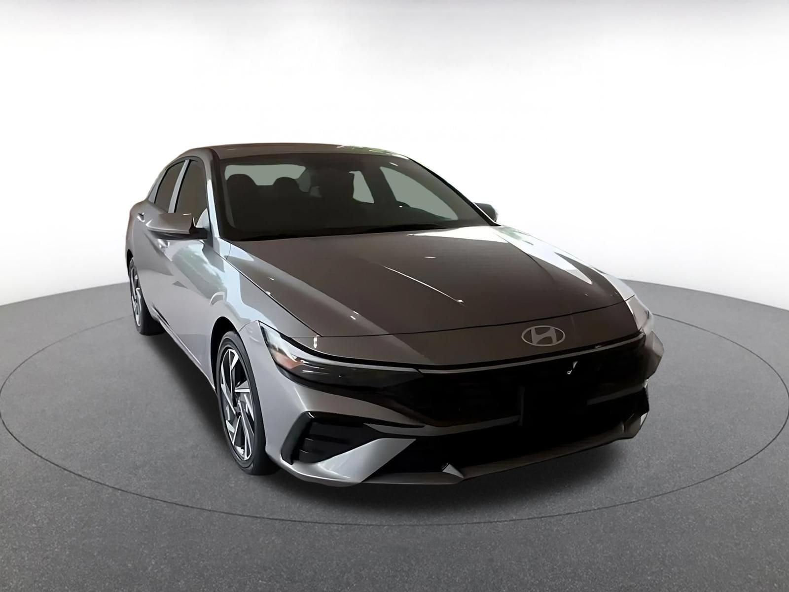 Thumbnail: 2025 Hyundai Elantra - 3