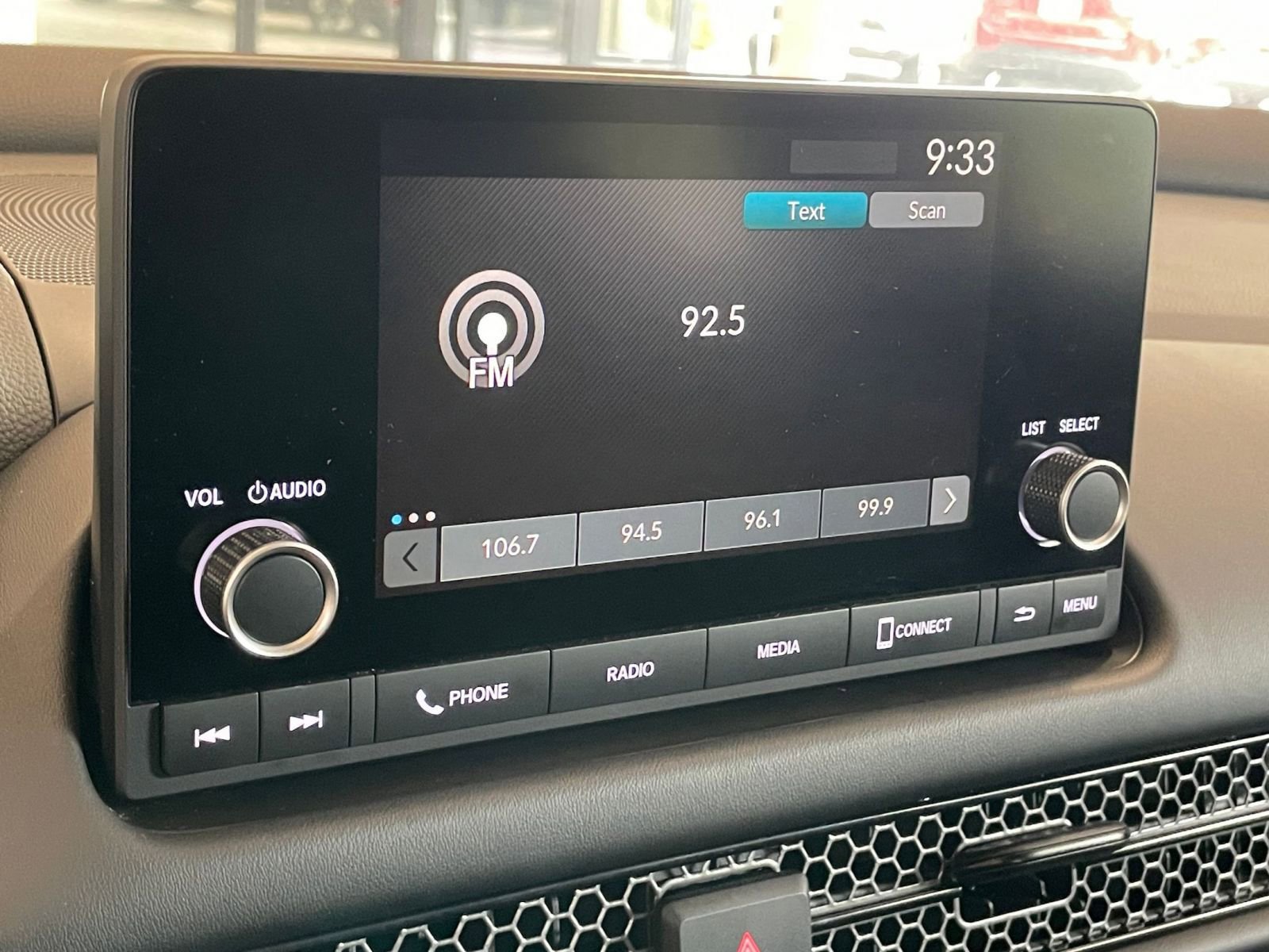 Thumbnail: 2025 Honda HR-V - 21