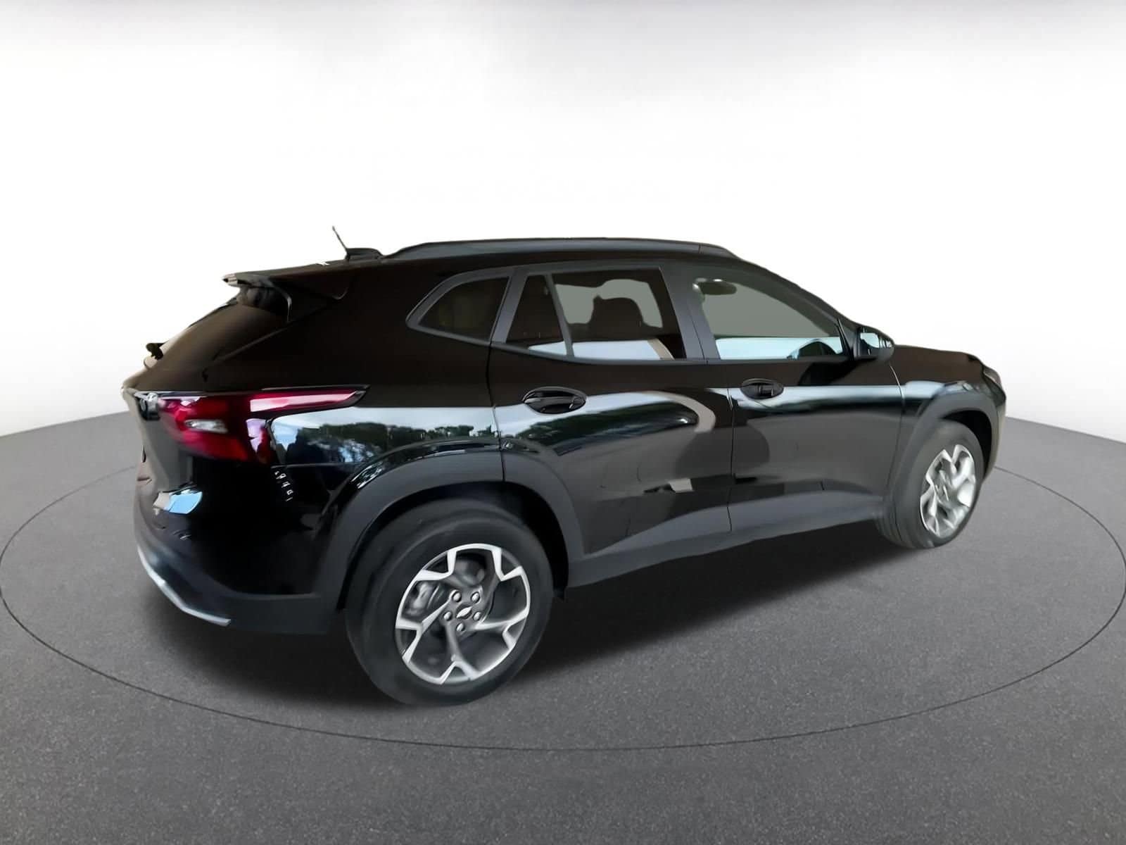 Thumbnail: 2025 Chevrolet Trax - 15