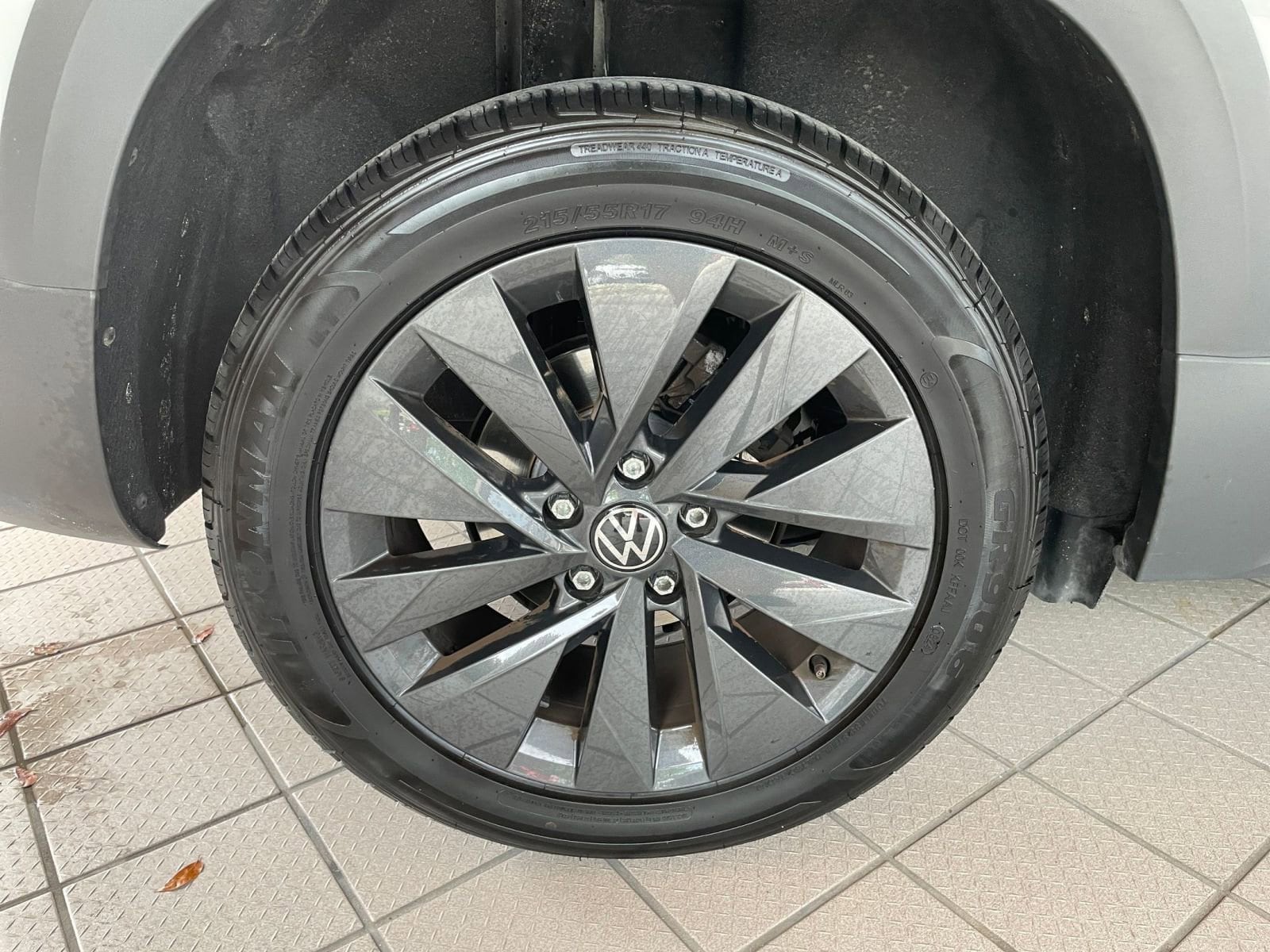 2024 Volkswagen Taos S 19