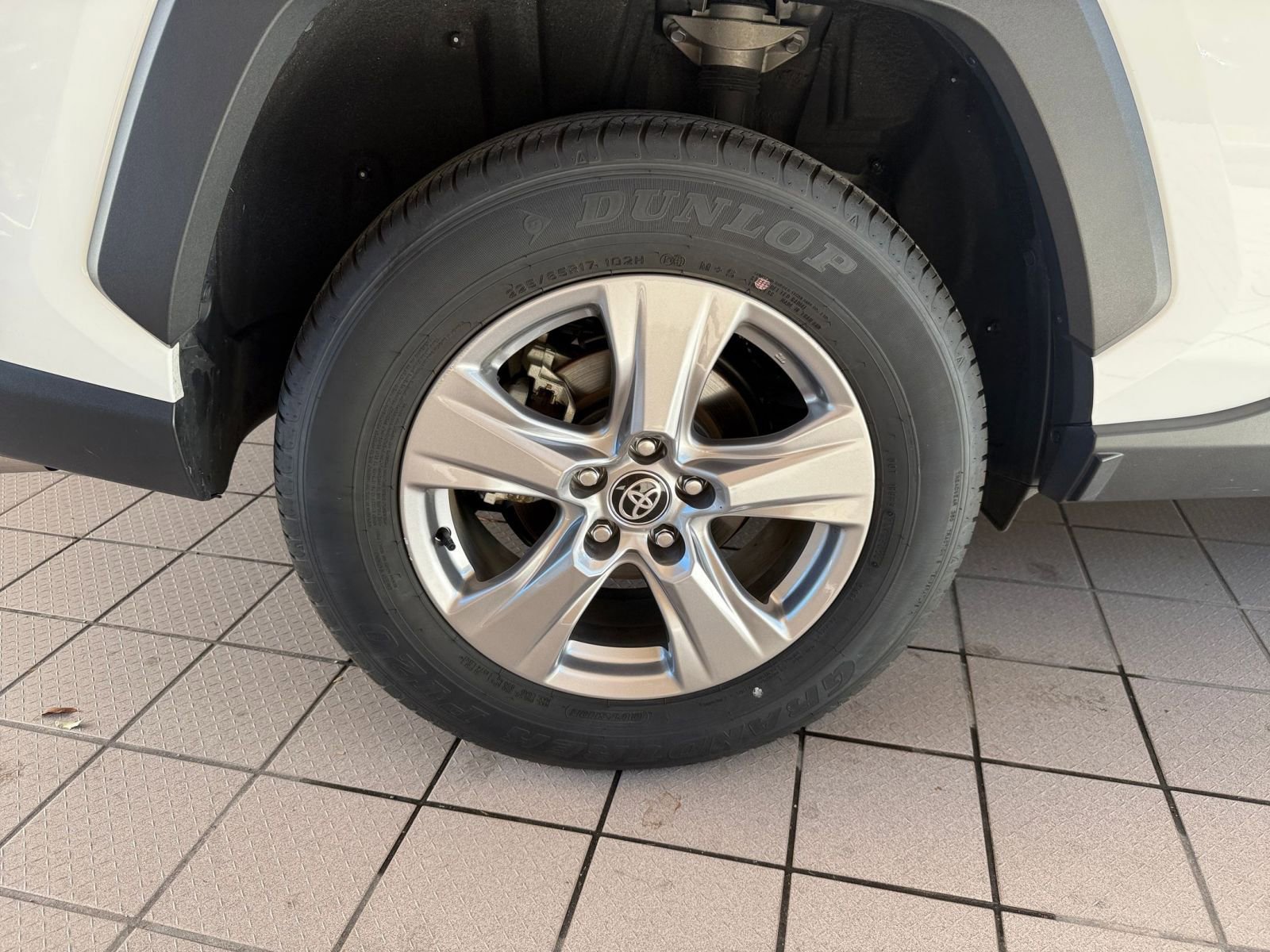 Thumbnail: 2025 Toyota RAV4 - 23