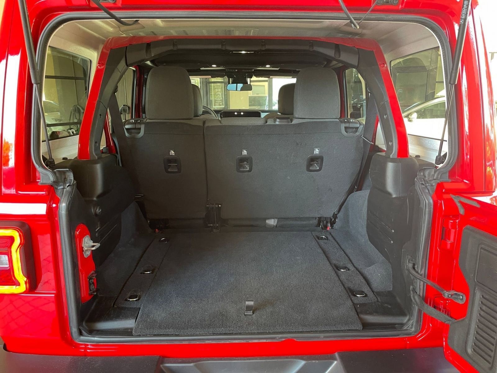 Thumbnail: 2025 Jeep Wrangler - 30