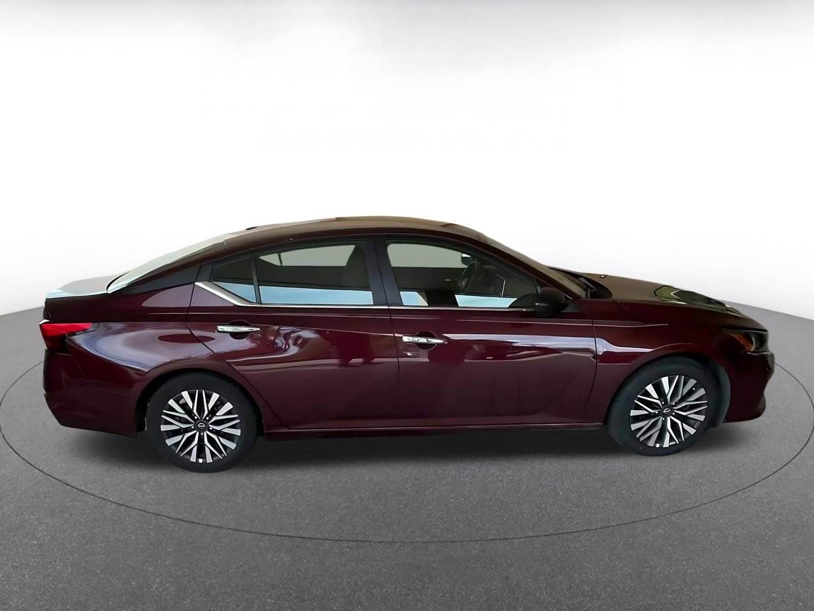 Thumbnail: 2025 Nissan Altima - 15