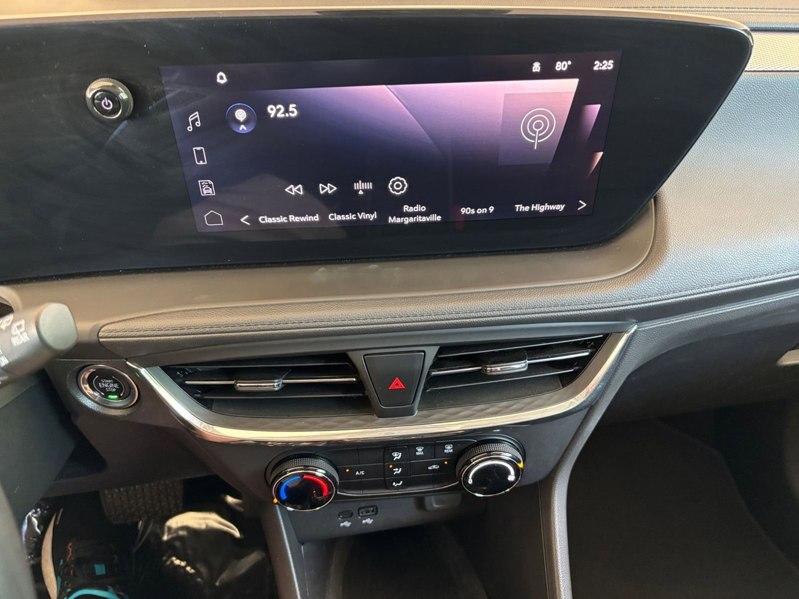 Thumbnail: 2025 Buick Encore GX - 17