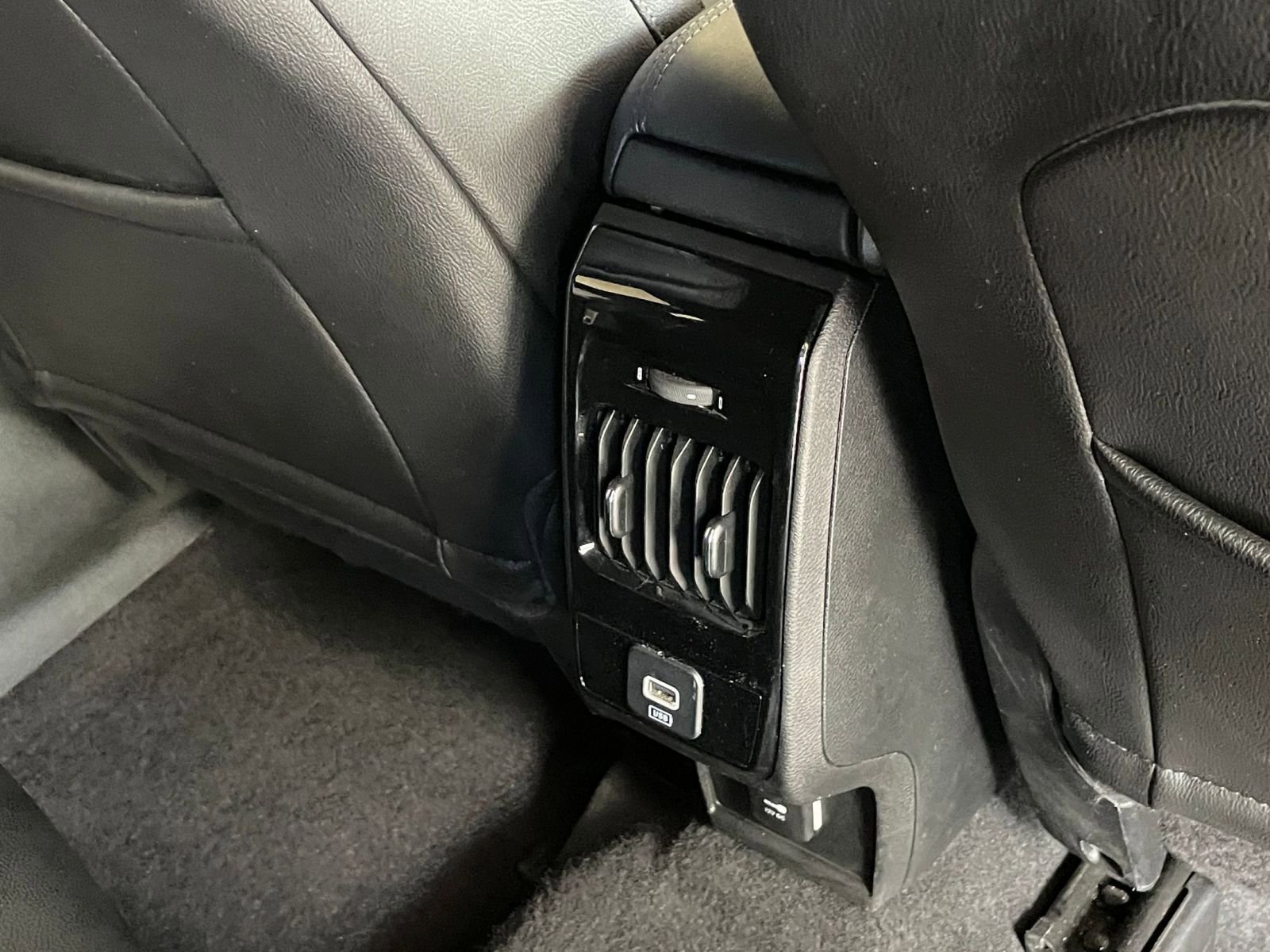 Thumbnail: 2025 Jeep Compass - 24