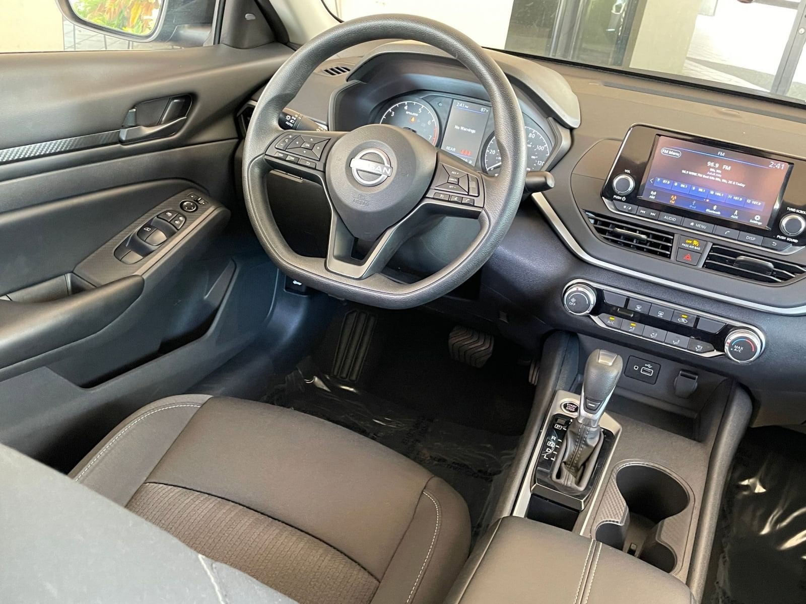 Thumbnail: 2024 Nissan Altima - 32