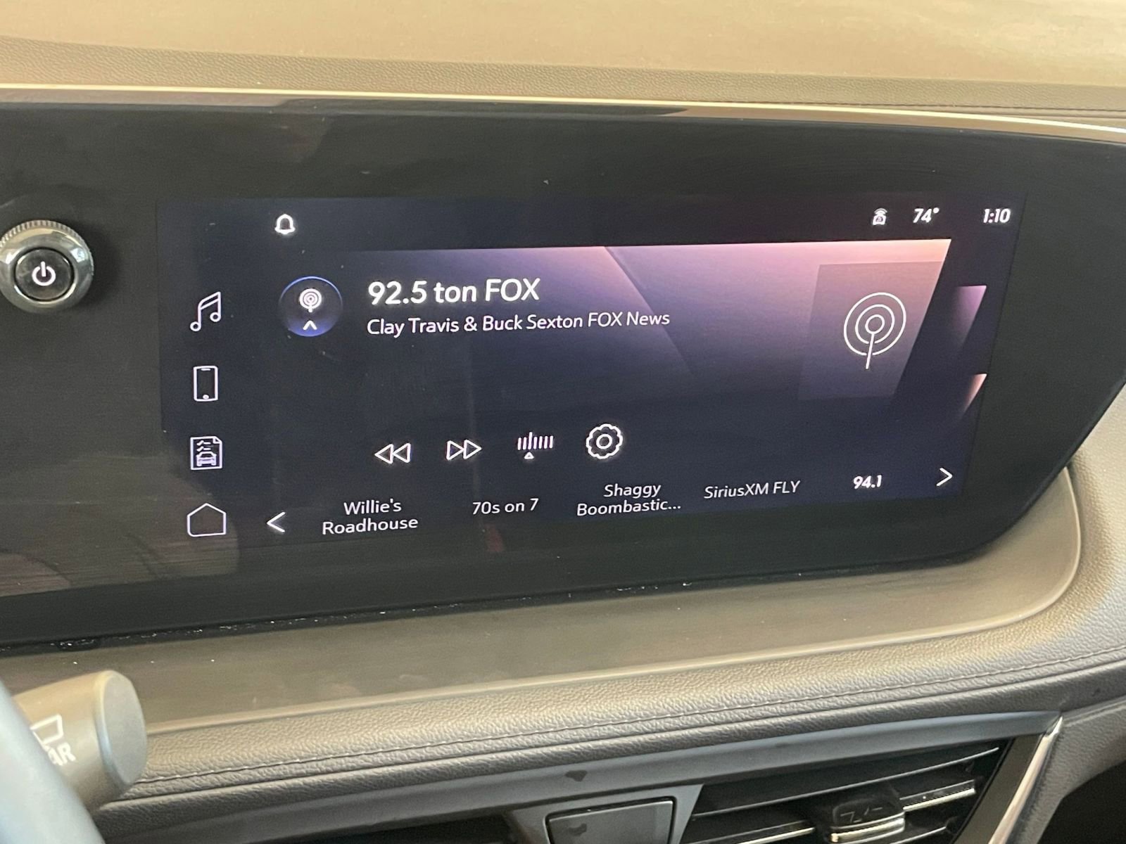 Thumbnail: 2025 Buick Encore GX - 21