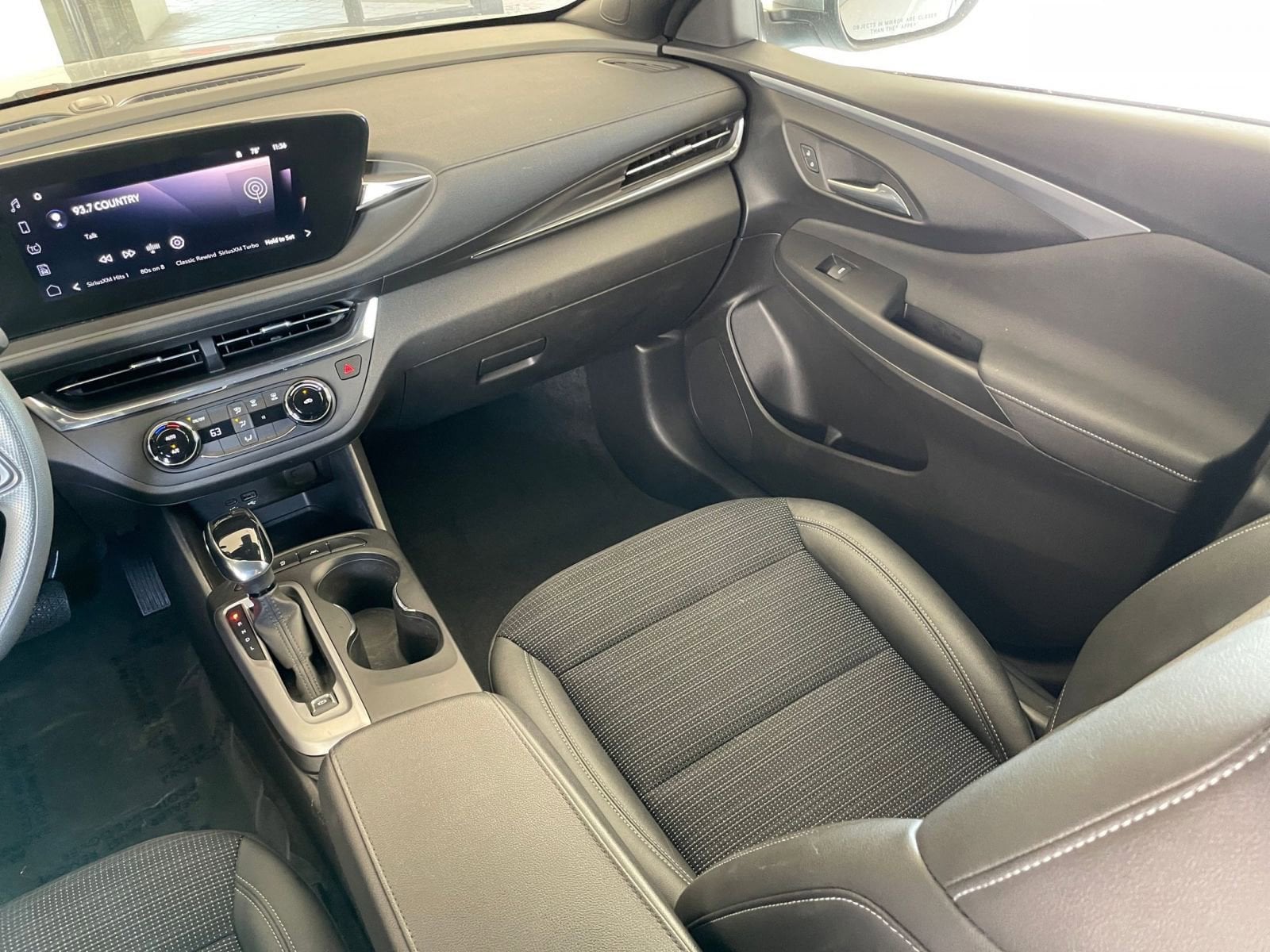 Thumbnail: 2025 Buick Envista - 33