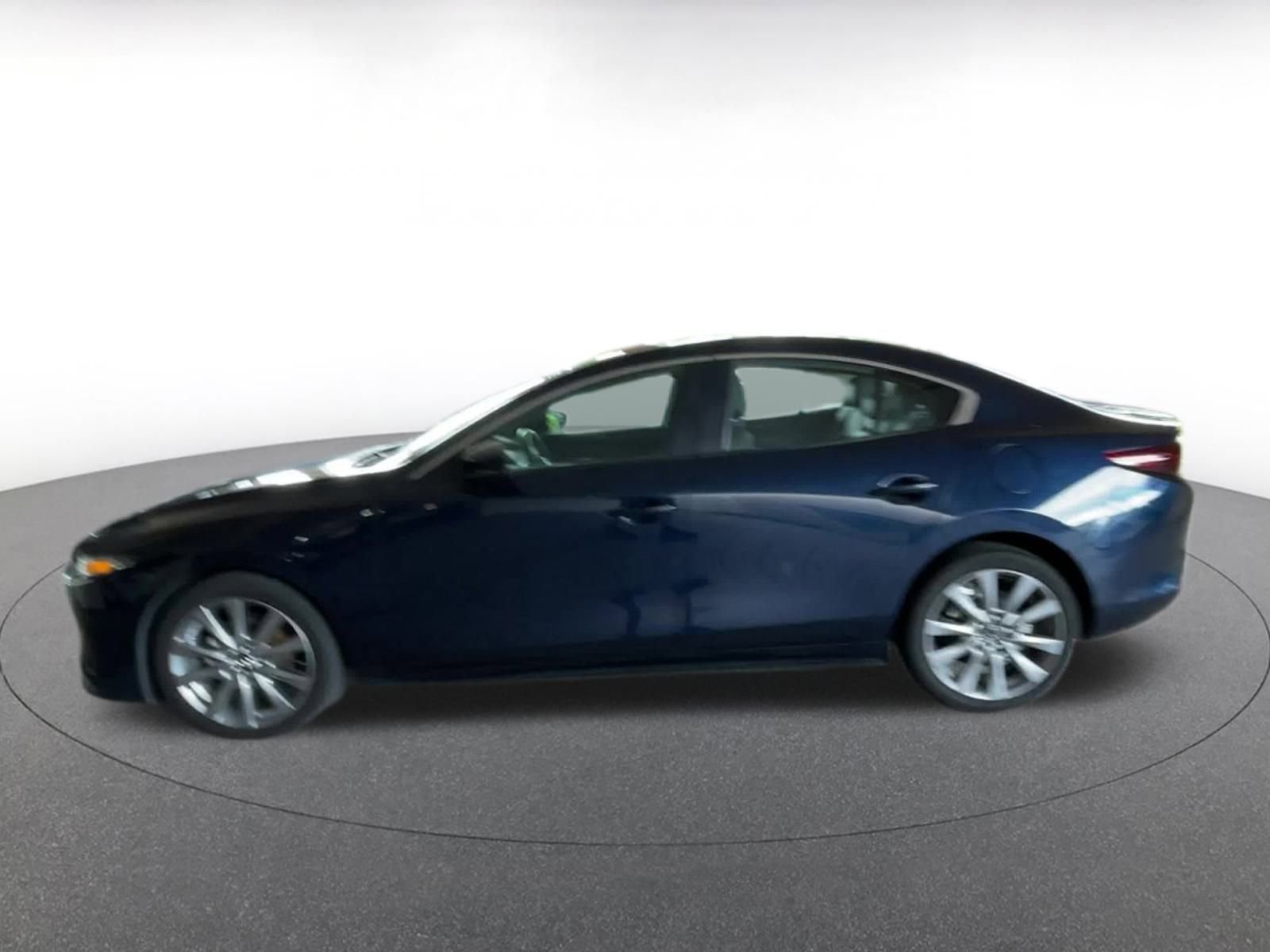 Thumbnail: 2025 Mazda Mazda3 - 9