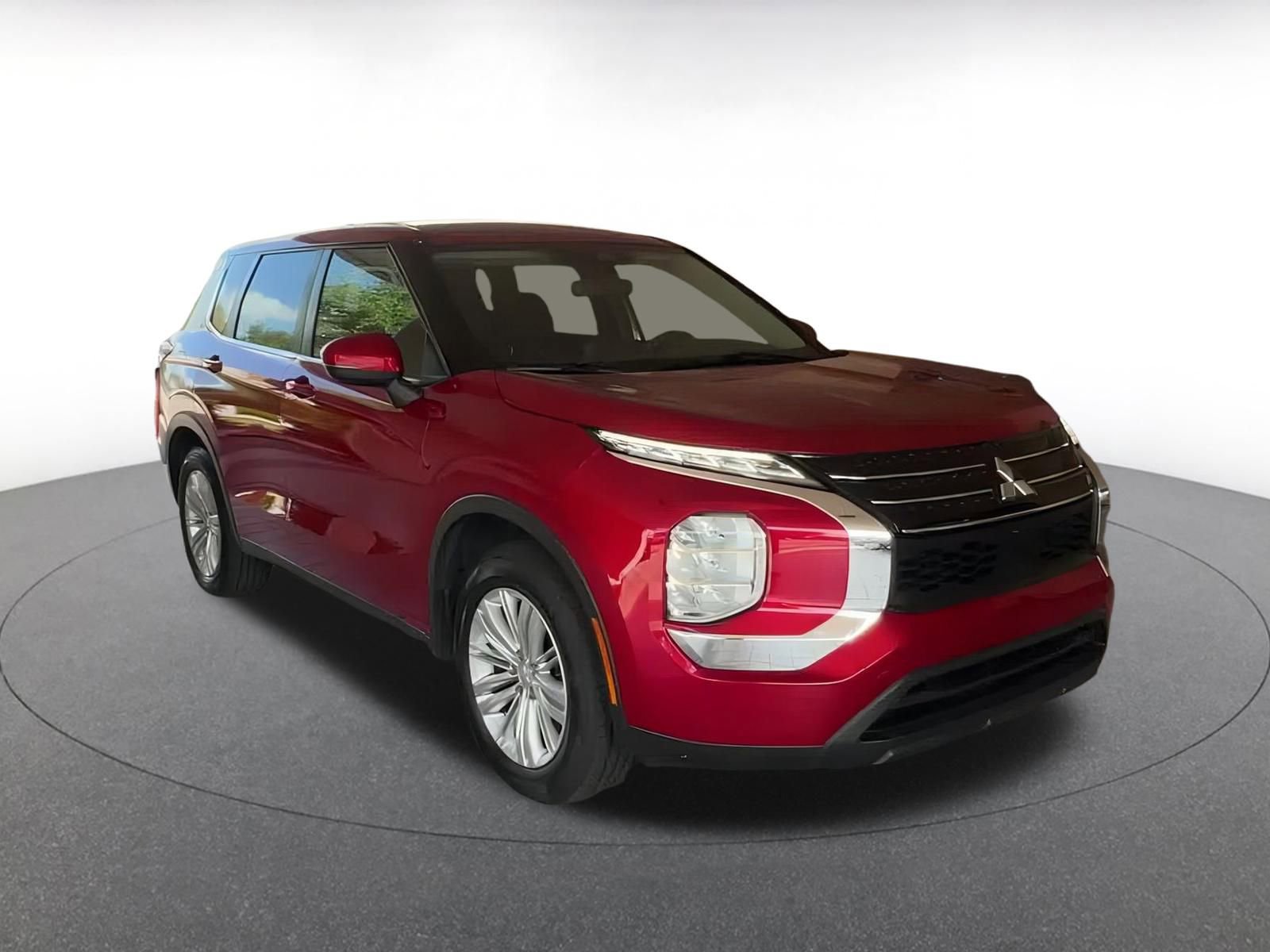 Thumbnail: 2022 Mitsubishi Outlander - 3