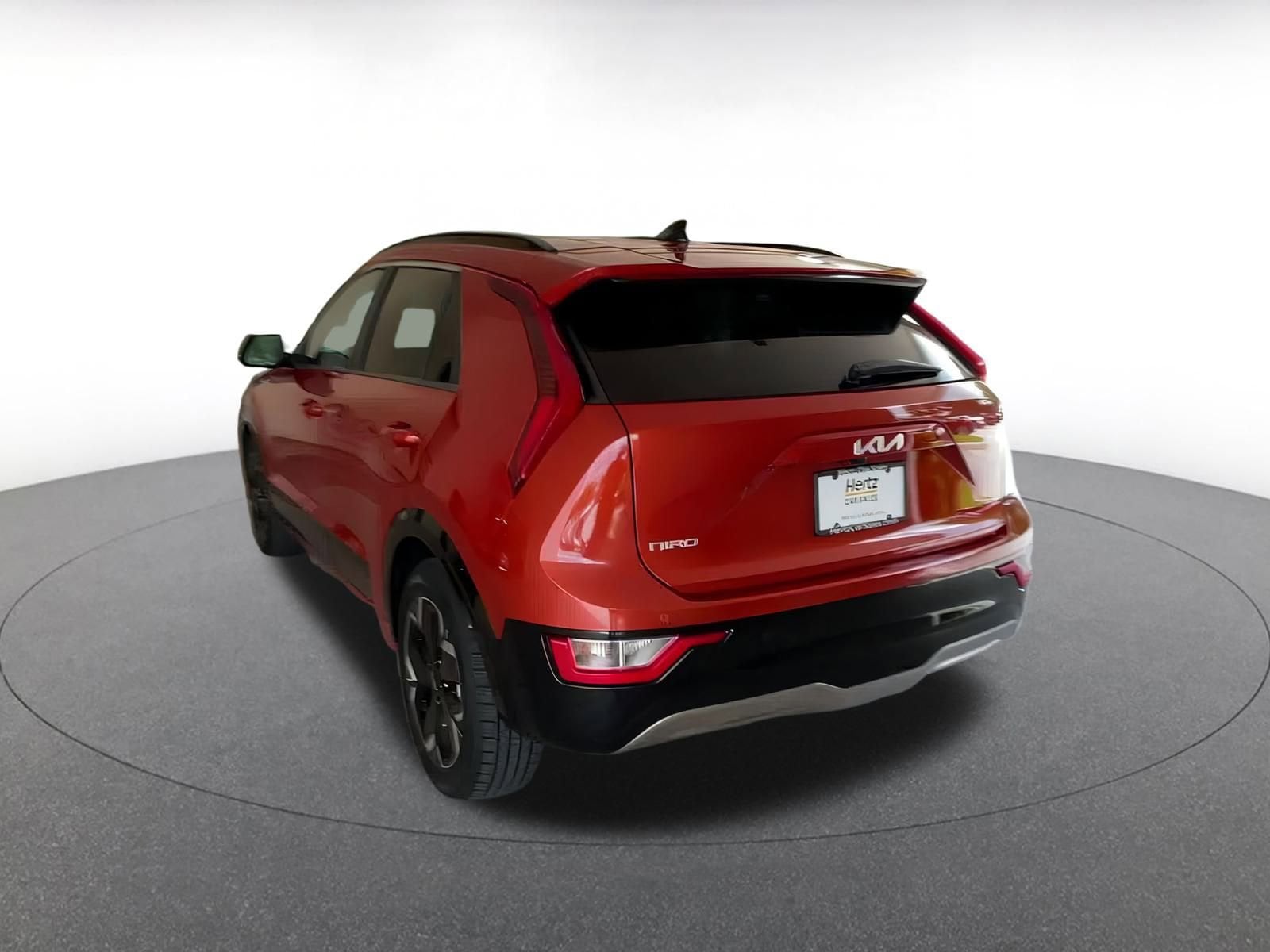 Thumbnail: 2023 Kia Niro - 10
