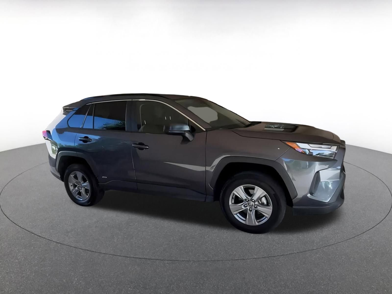 Thumbnail: 2025 Toyota RAV4 - 3