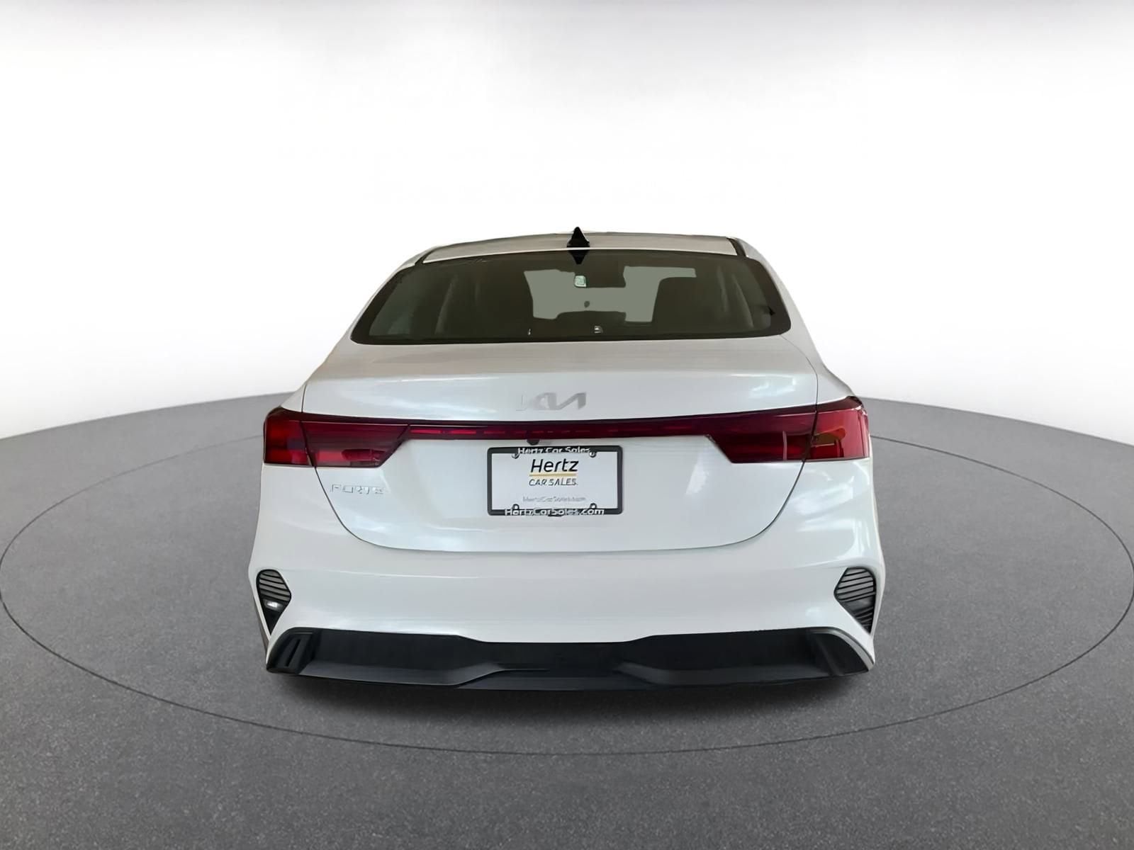 Thumbnail: 2024 Kia Forte - 11