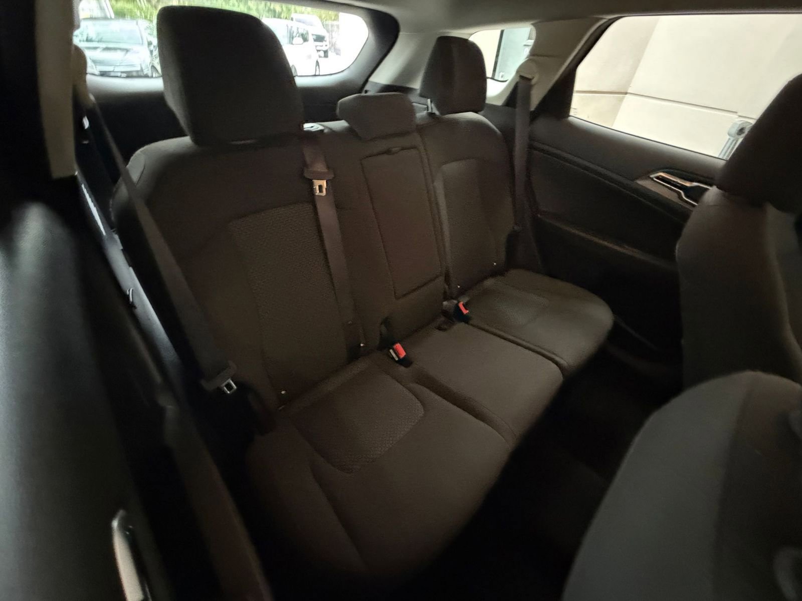 Thumbnail: 2025 Kia Sportage - 32