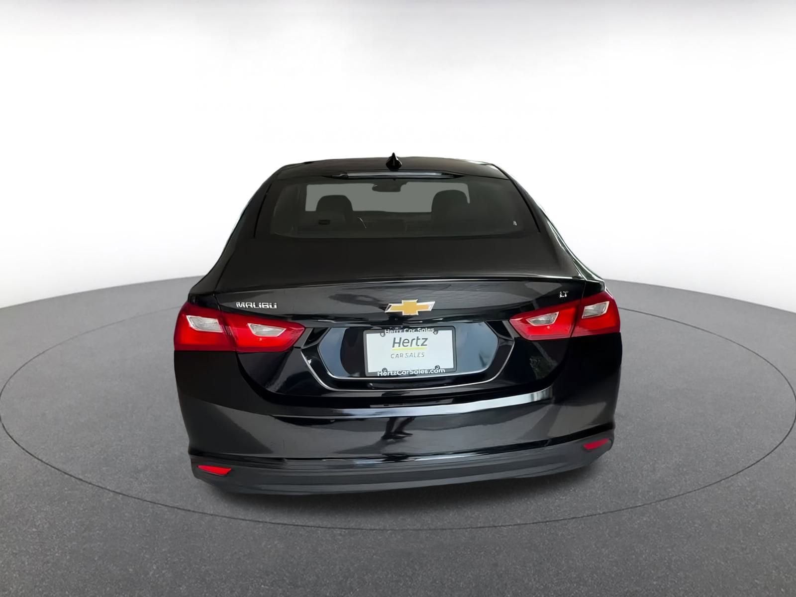 Thumbnail: 2023 Chevrolet Malibu - 12