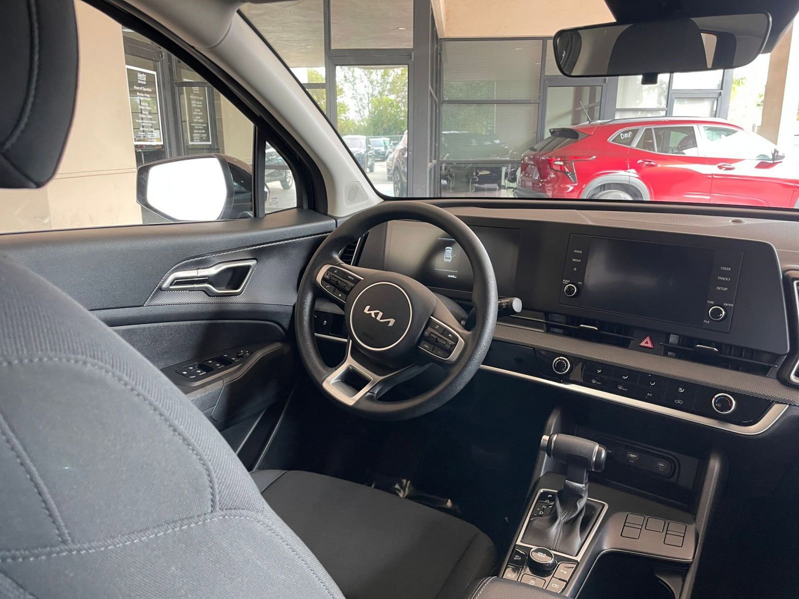 Thumbnail: 2025 Kia Sportage - 28