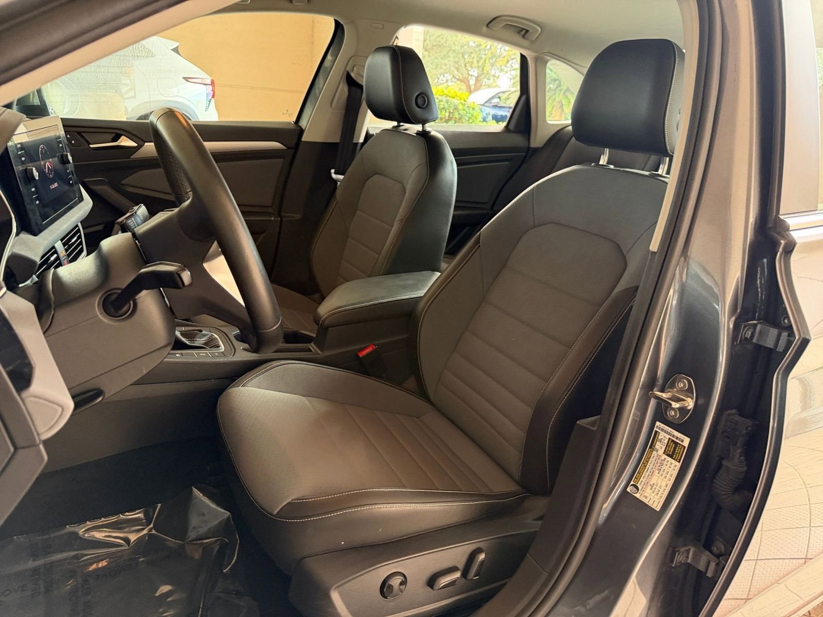 Thumbnail: 2025 Volkswagen Jetta - 21