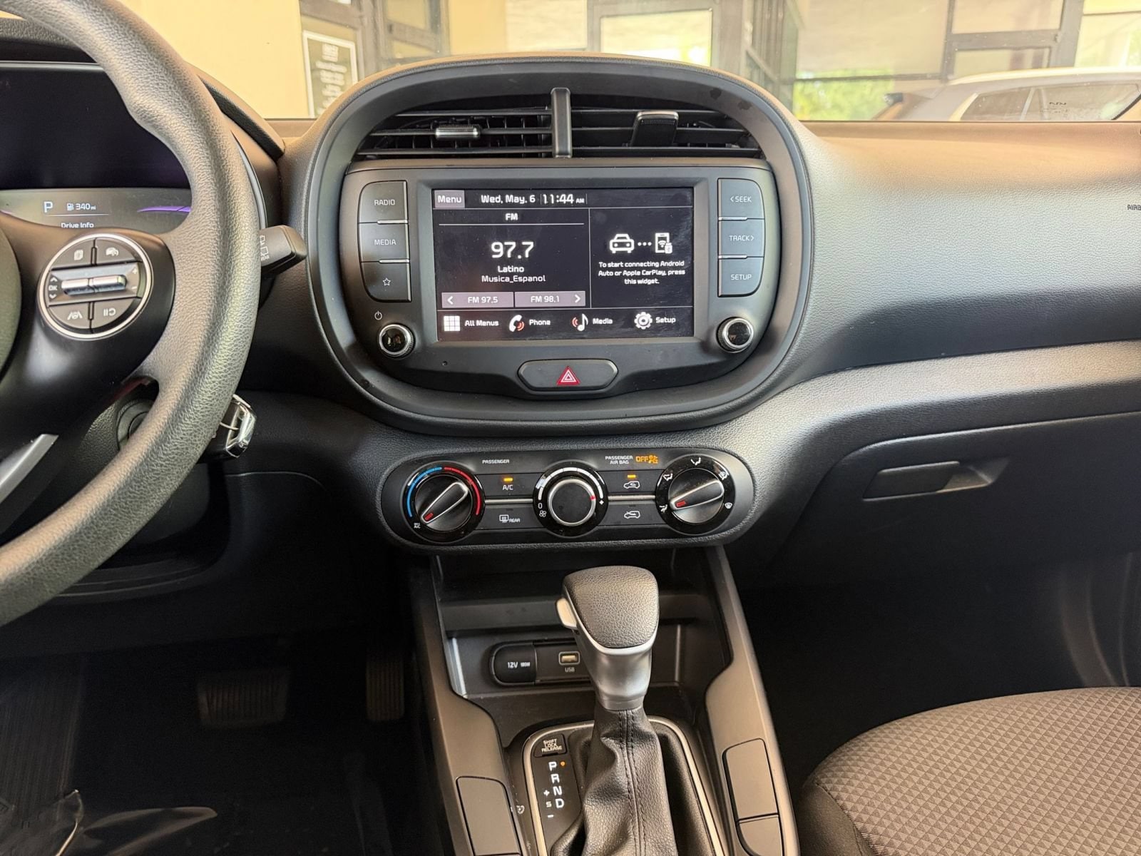 2025 Kia Soul LX - Photo 16