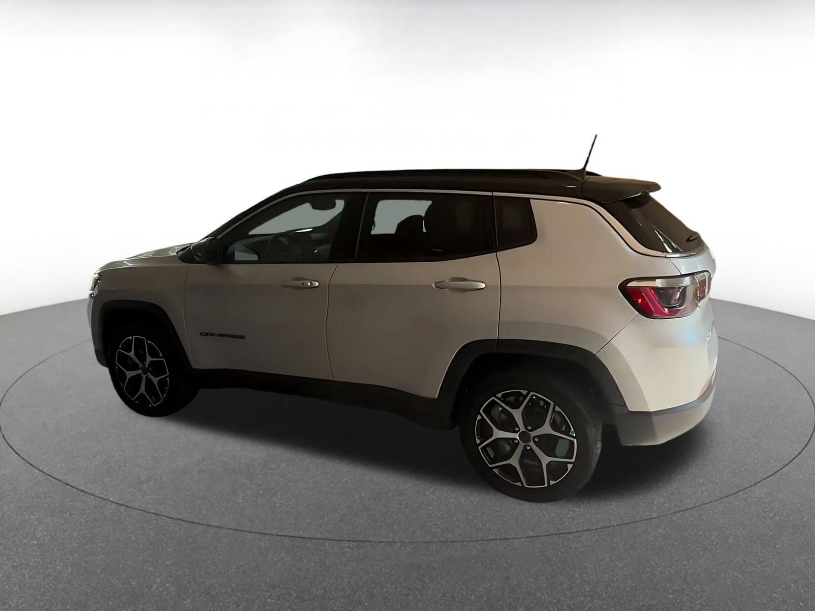 Thumbnail: 2025 Jeep Compass - 10