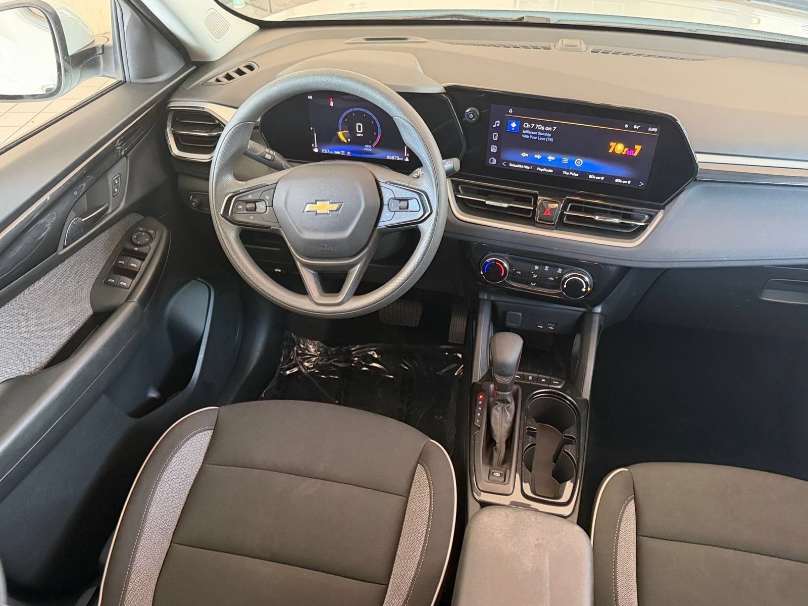 Thumbnail: 2025 Chevrolet TrailBlazer - 32