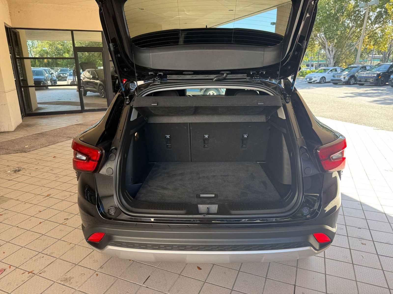 Thumbnail: 2025 Chevrolet Trax - 35