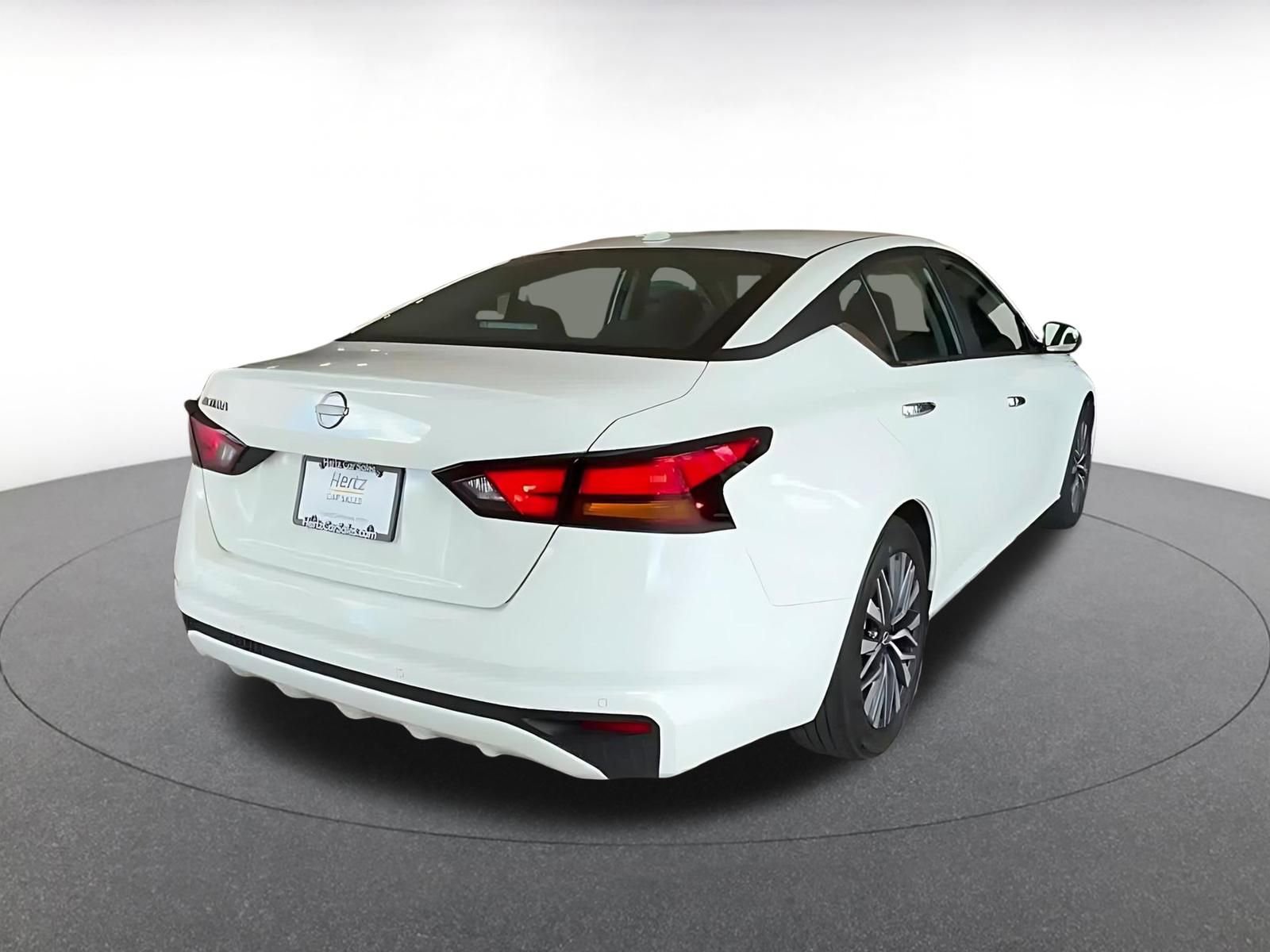 Thumbnail: 2025 Nissan Altima - 14