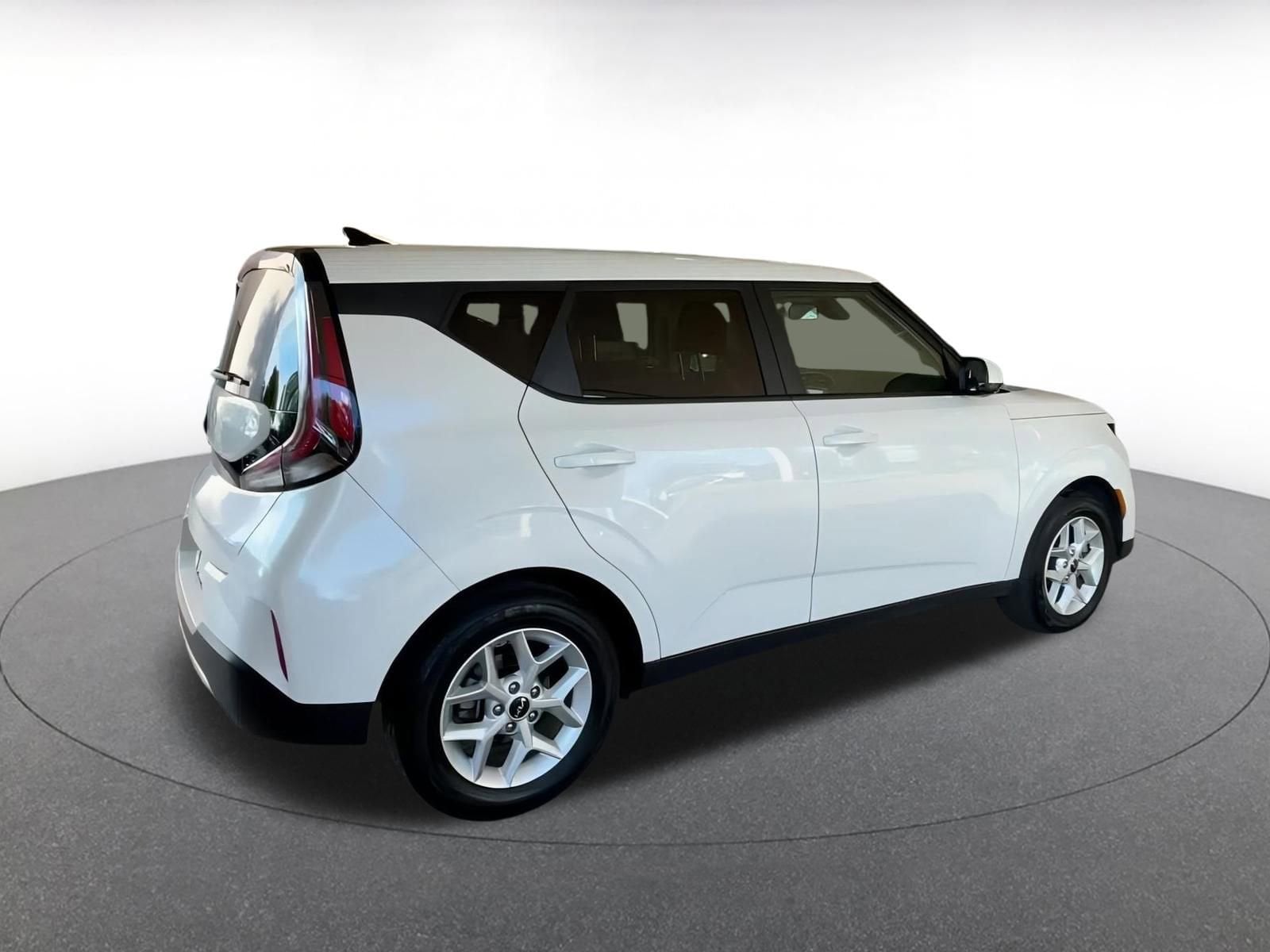 Thumbnail: 2025 Kia Soul - 15