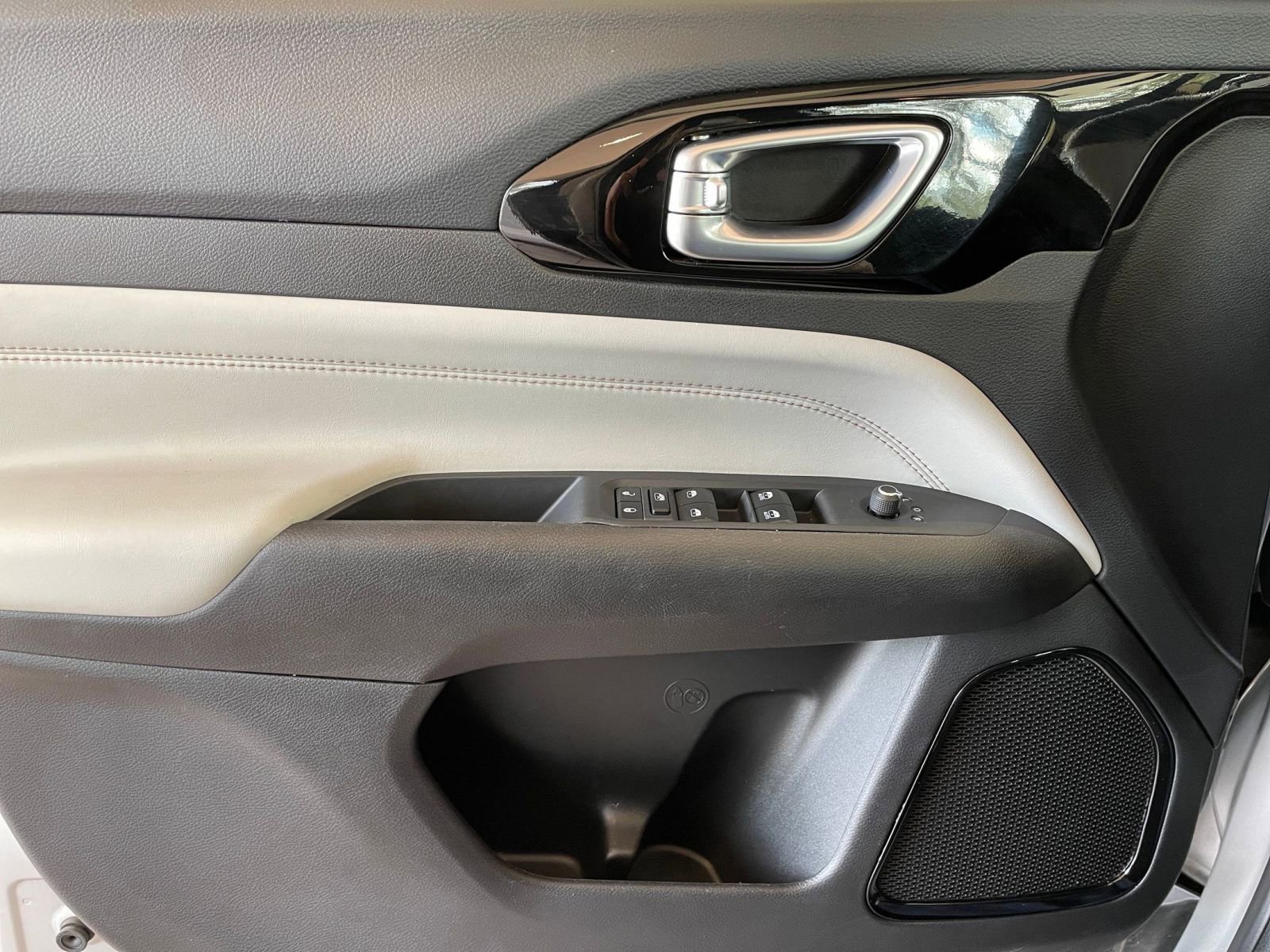 Thumbnail: 2025 Jeep Compass - 18