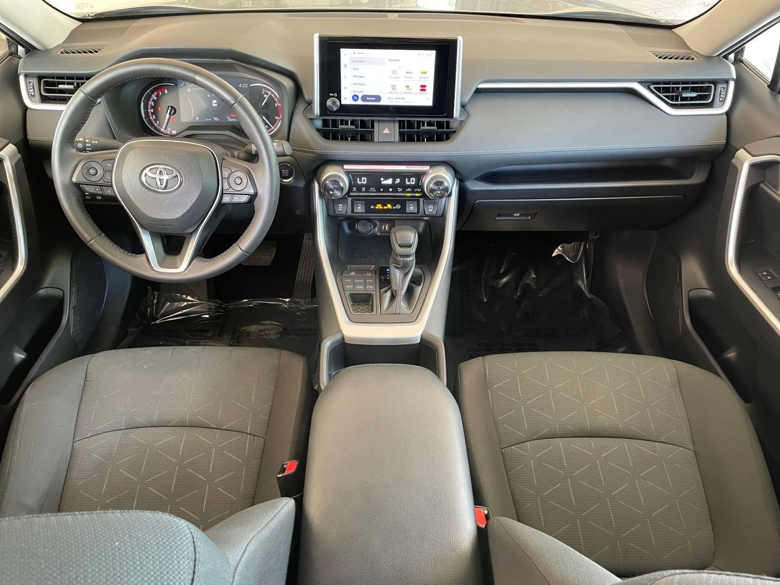 Thumbnail: 2024 Toyota RAV4 - 31