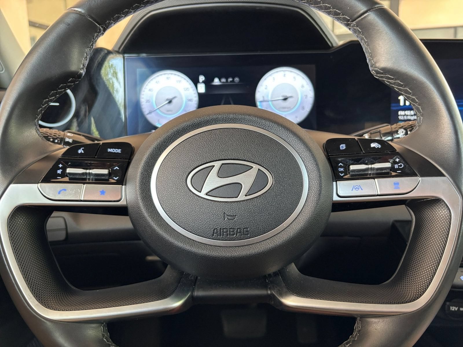 Thumbnail: 2025 Hyundai Elantra - 28