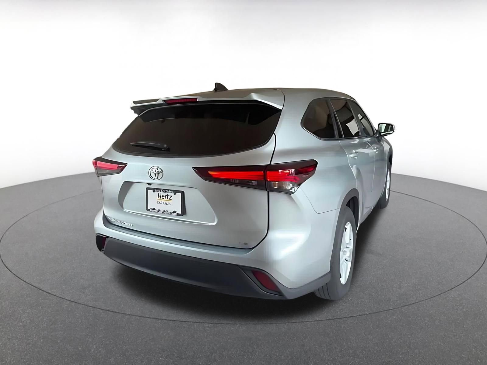 Thumbnail: 2025 Toyota Highlander - 15