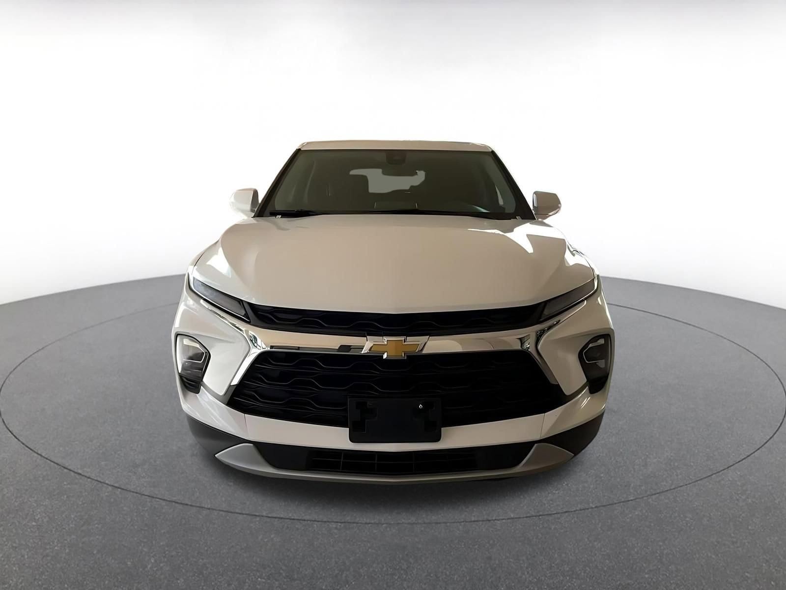 Thumbnail: 2025 Chevrolet Blazer - 4