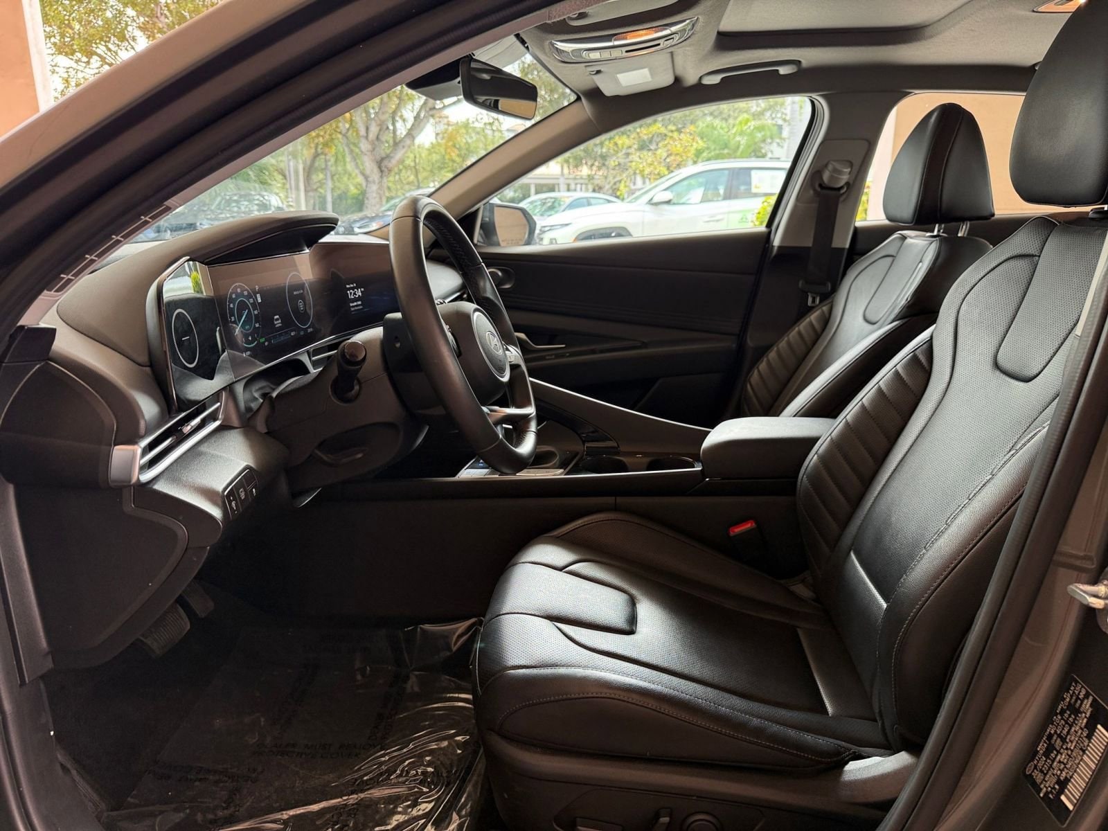 Thumbnail: 2025 Hyundai Elantra - 33