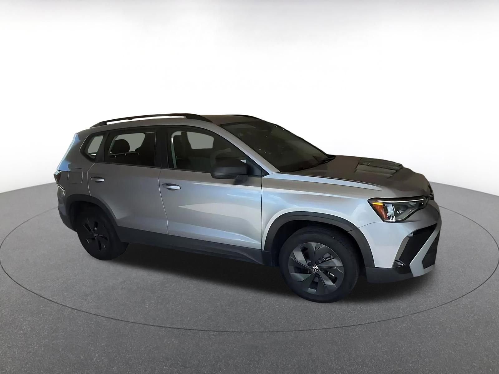 Thumbnail: 2025 Volkswagen Taos - 2