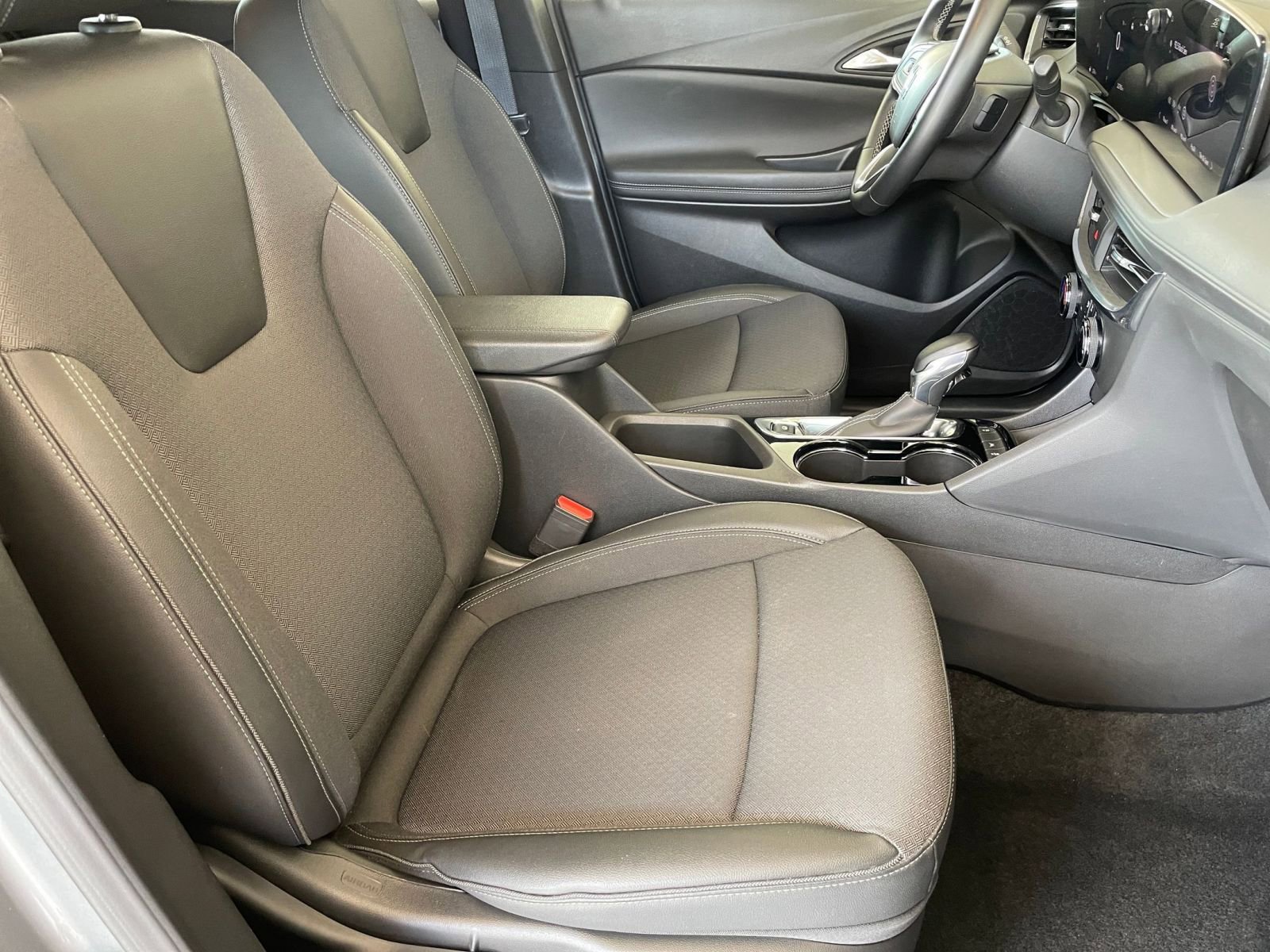 Thumbnail: 2025 Buick Encore GX - 35