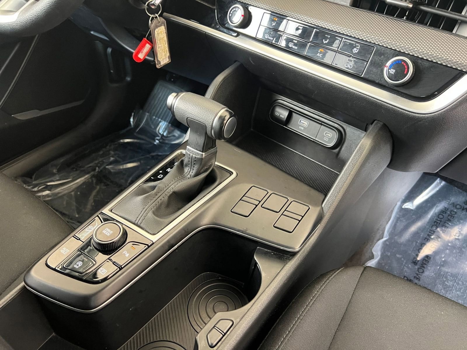 Thumbnail: 2023 Kia Sportage - 35
