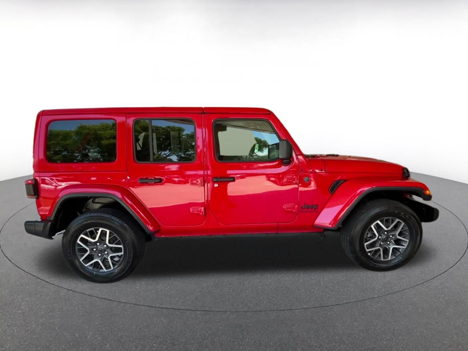 Thumbnail: 2025 Jeep Wrangler - 16