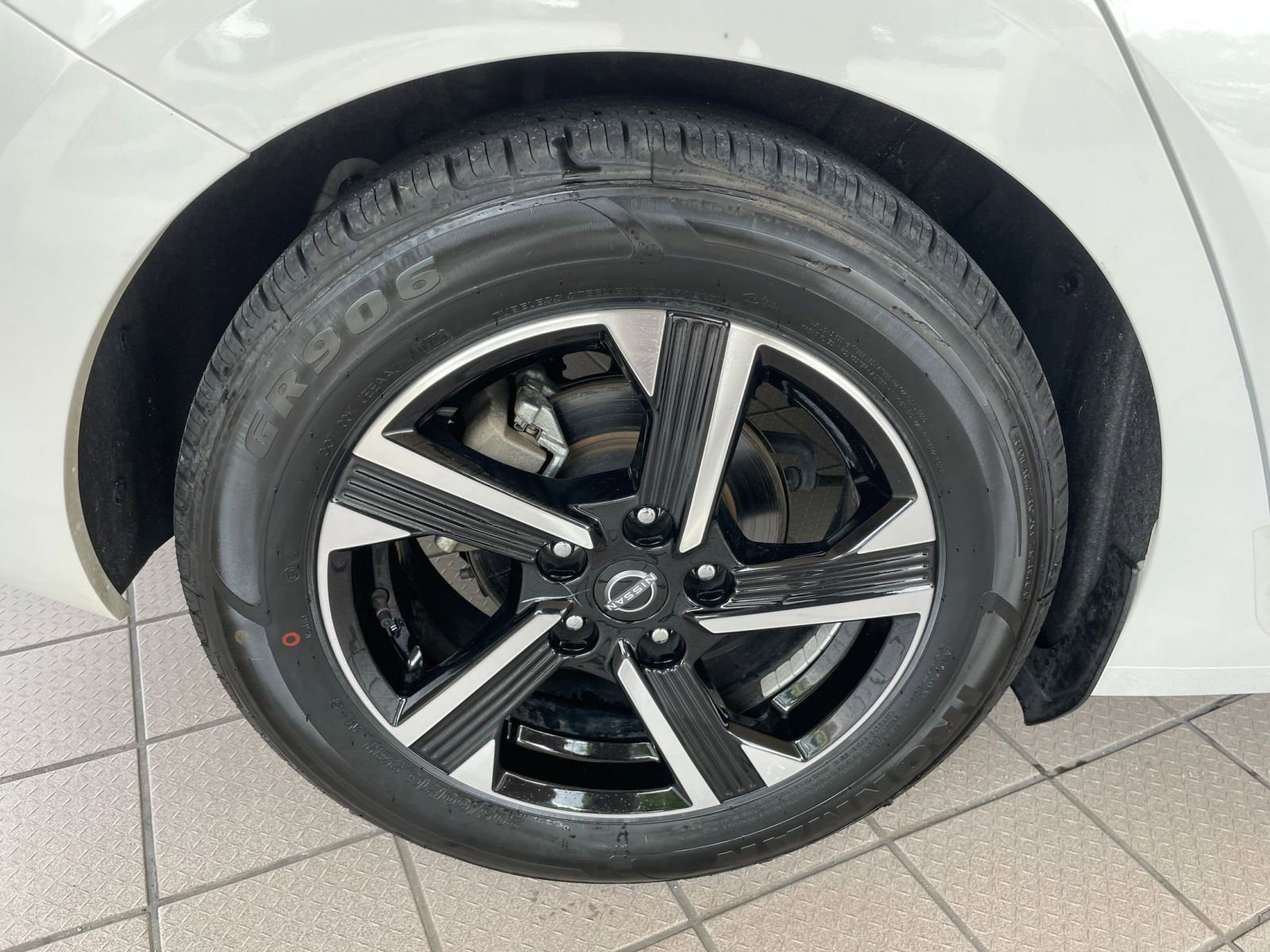 Thumbnail: 2024 Nissan Sentra - 28