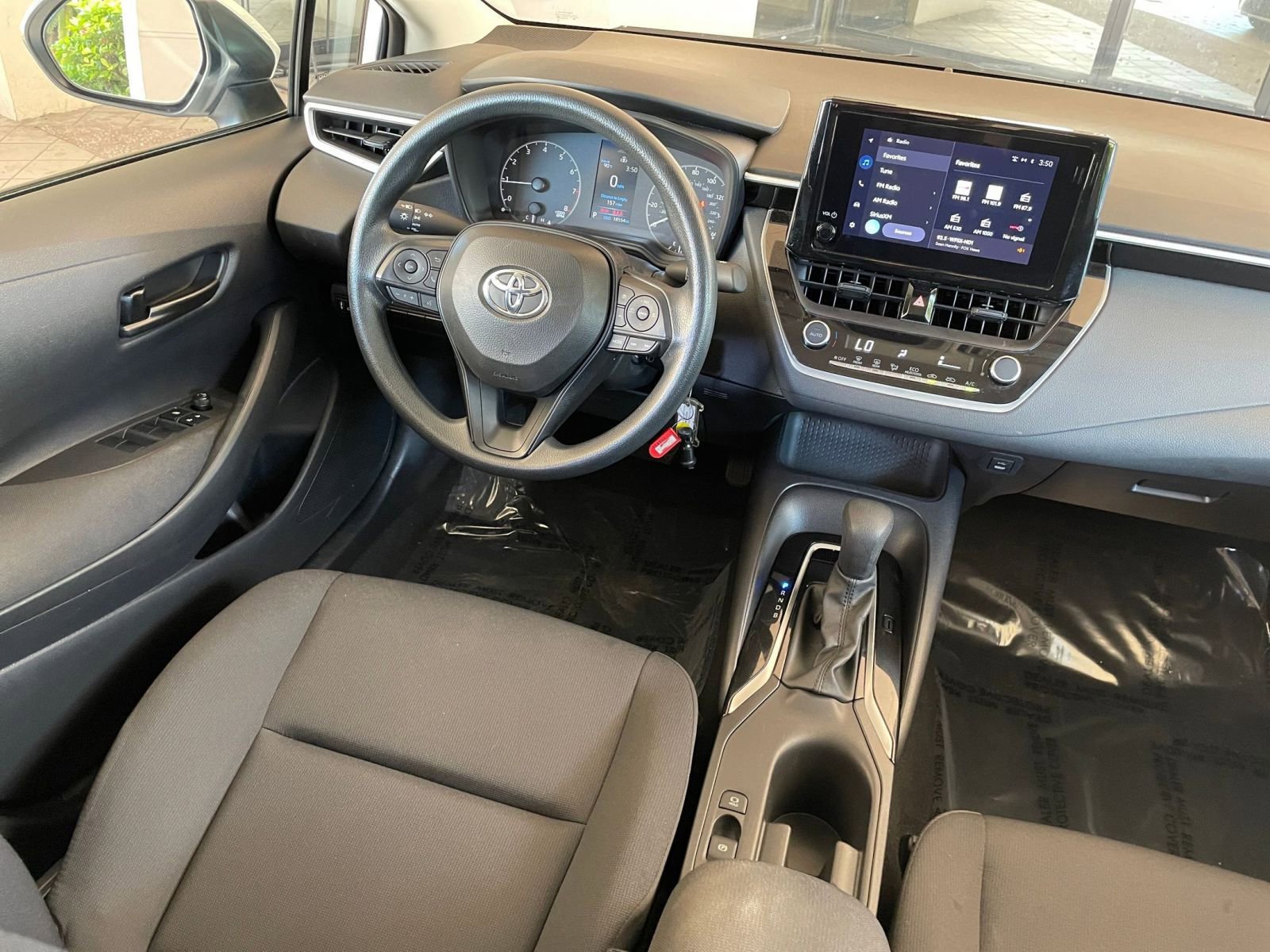 Thumbnail: 2025 Toyota Corolla - 33