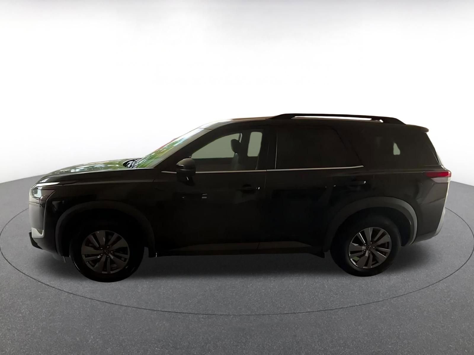 Thumbnail: 2025 Nissan Pathfinder - 9