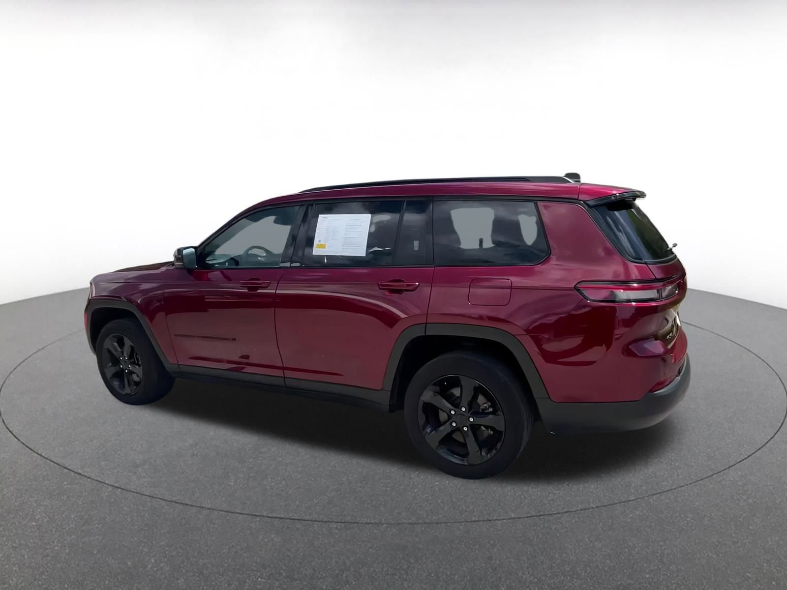 Thumbnail: 2023 Jeep Grand Cherokee - 10