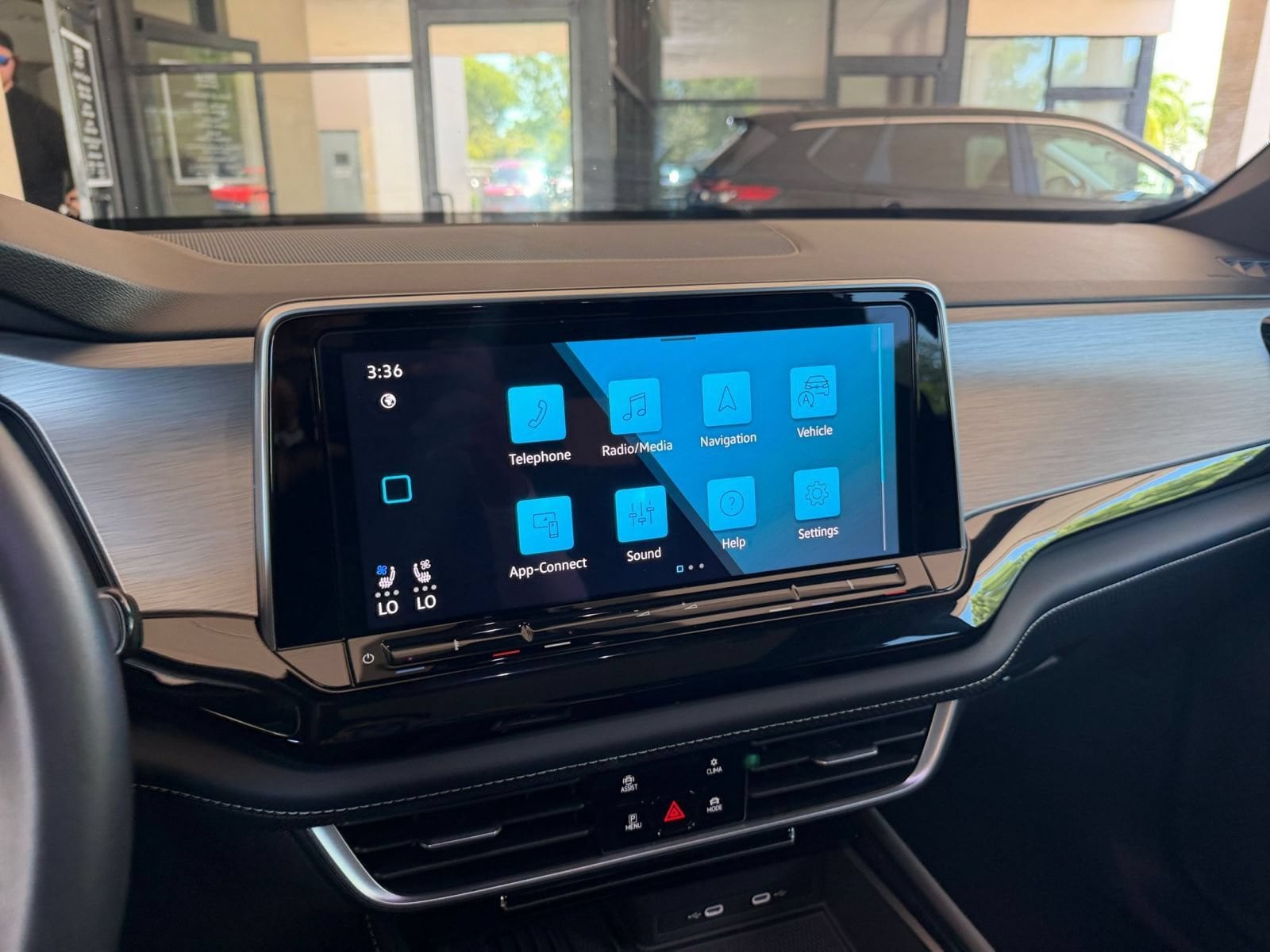 Thumbnail: 2026 Volkswagen Atlas - 20